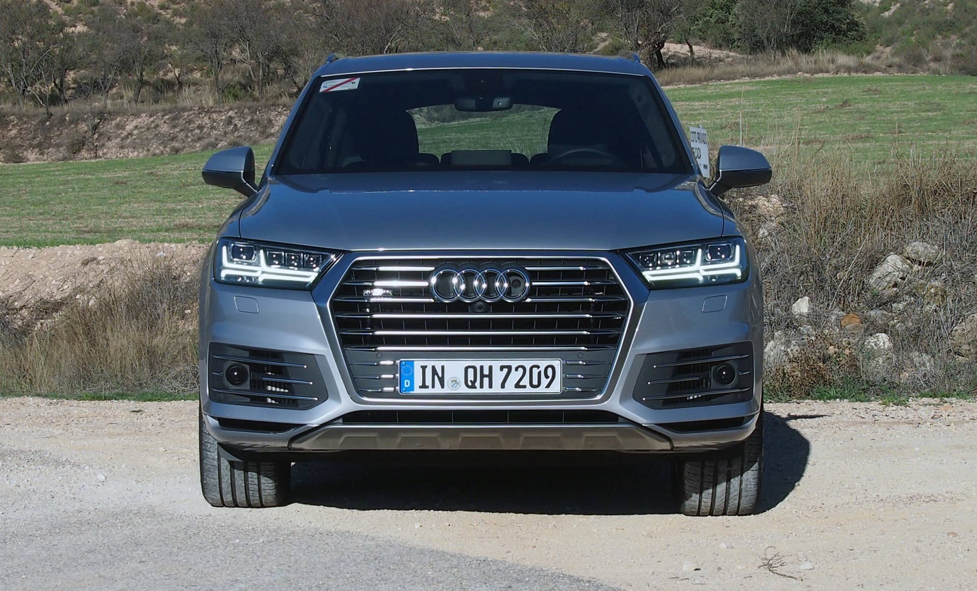 Audi Q7 E-Tron 3.0 TDI Quattro front fascia