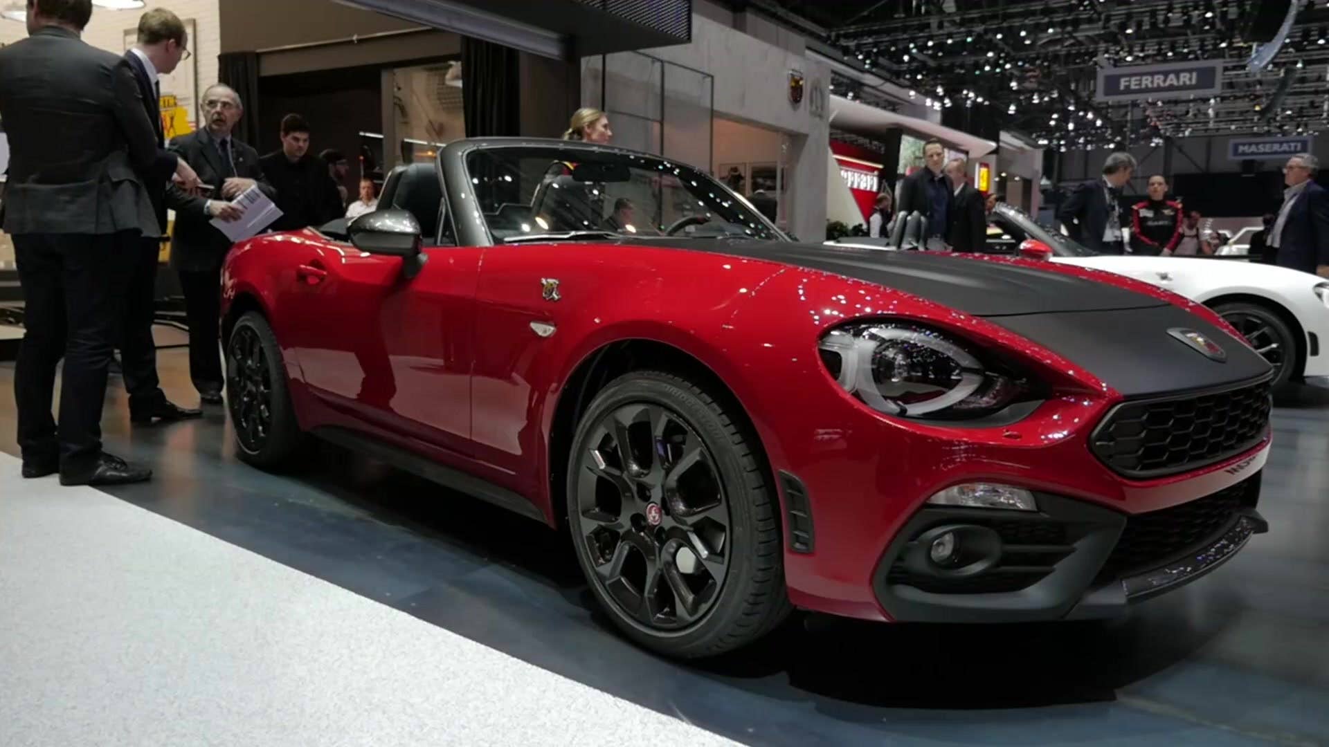 2016 Abarth 124 Spider | 2016 Geneva Motor Show | Beauty-Roll