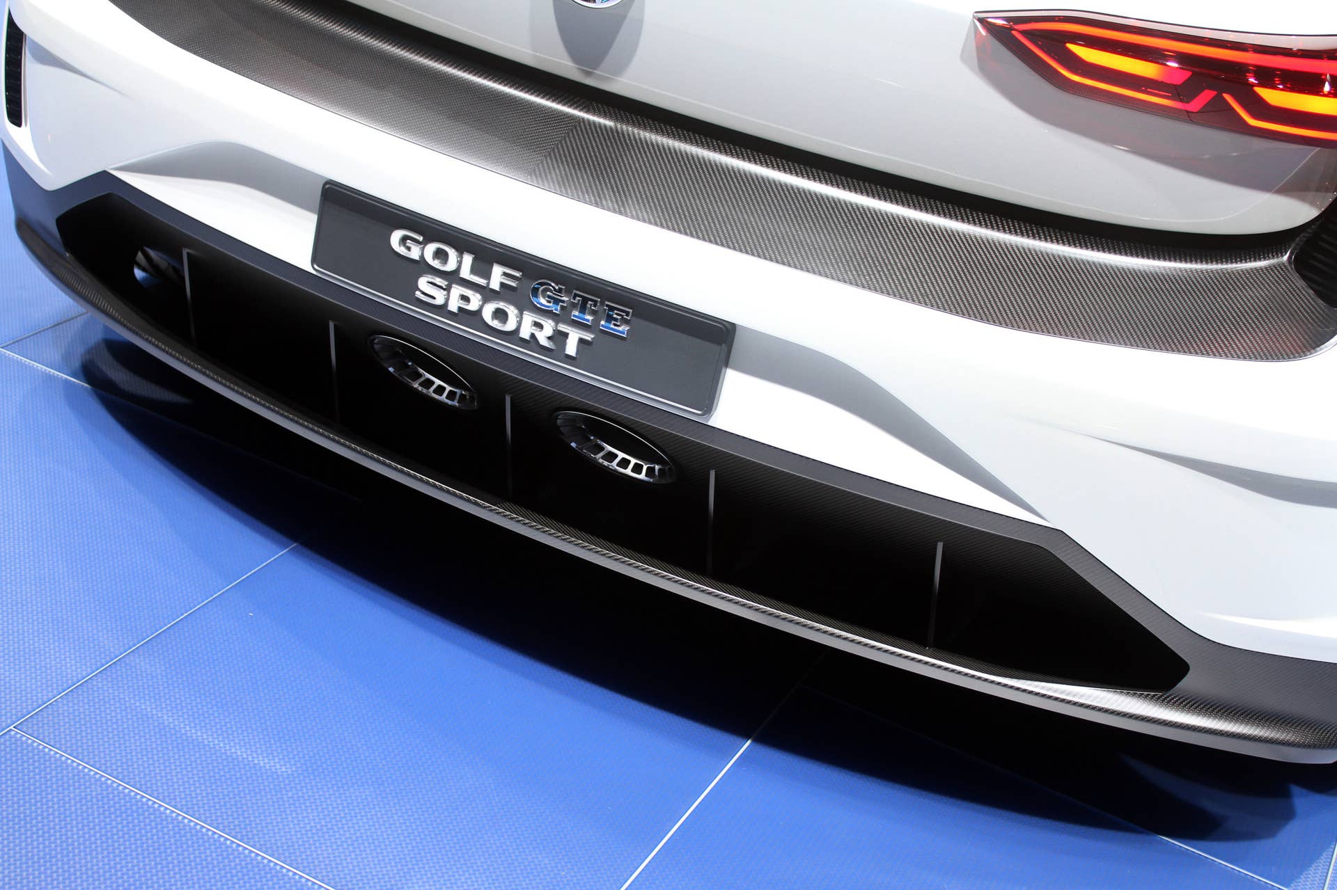 The Volkswagen Golf GTE Sport concept showed off at the 2015 Frankfurt Motor Show, close view of the rear bumper, diffuser, and tailpipes.