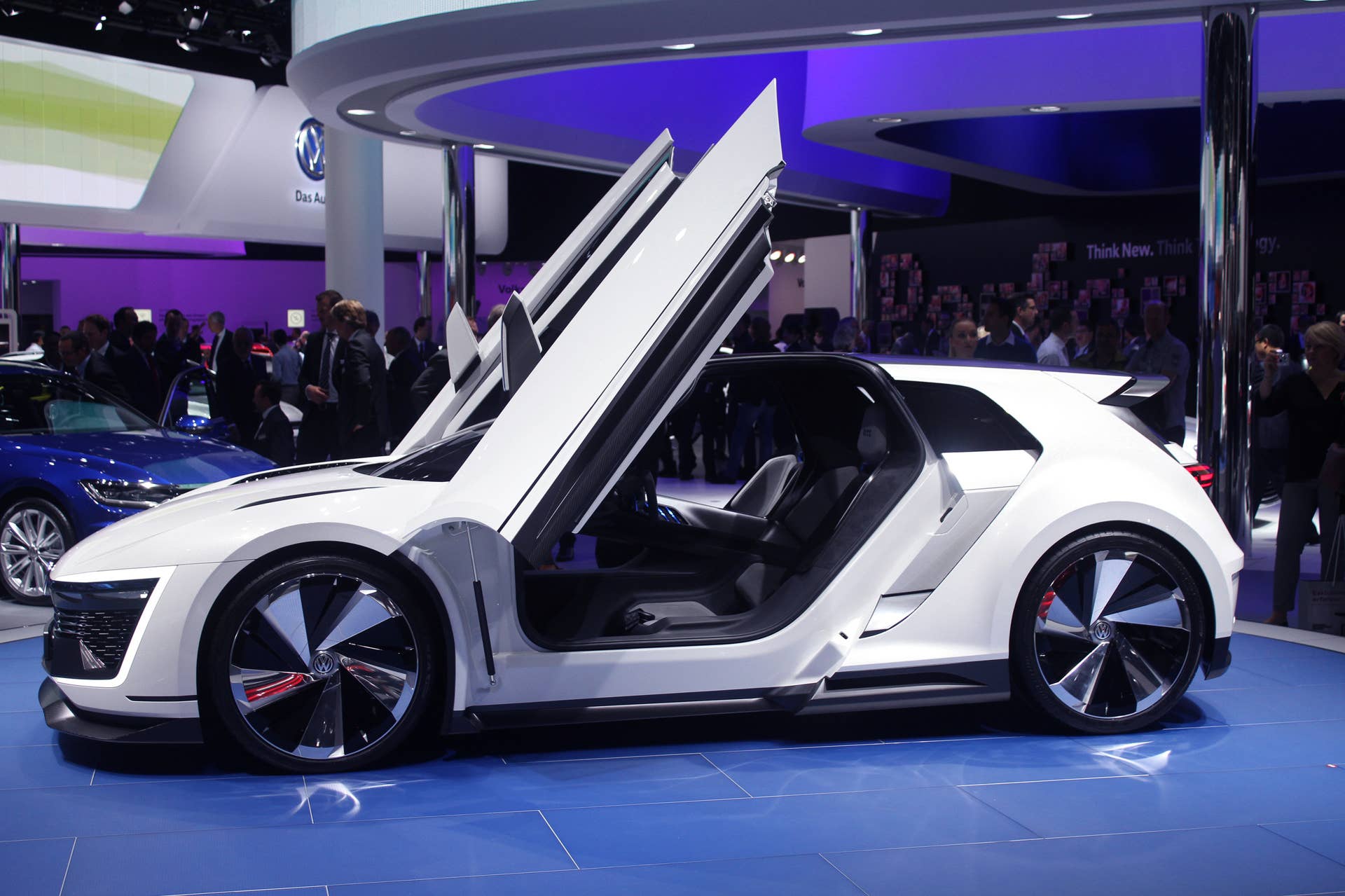 The Volkswagen Golf GTE Sport concept showed off at the 2015 Frankfurt Motor Show, front three-quarter.