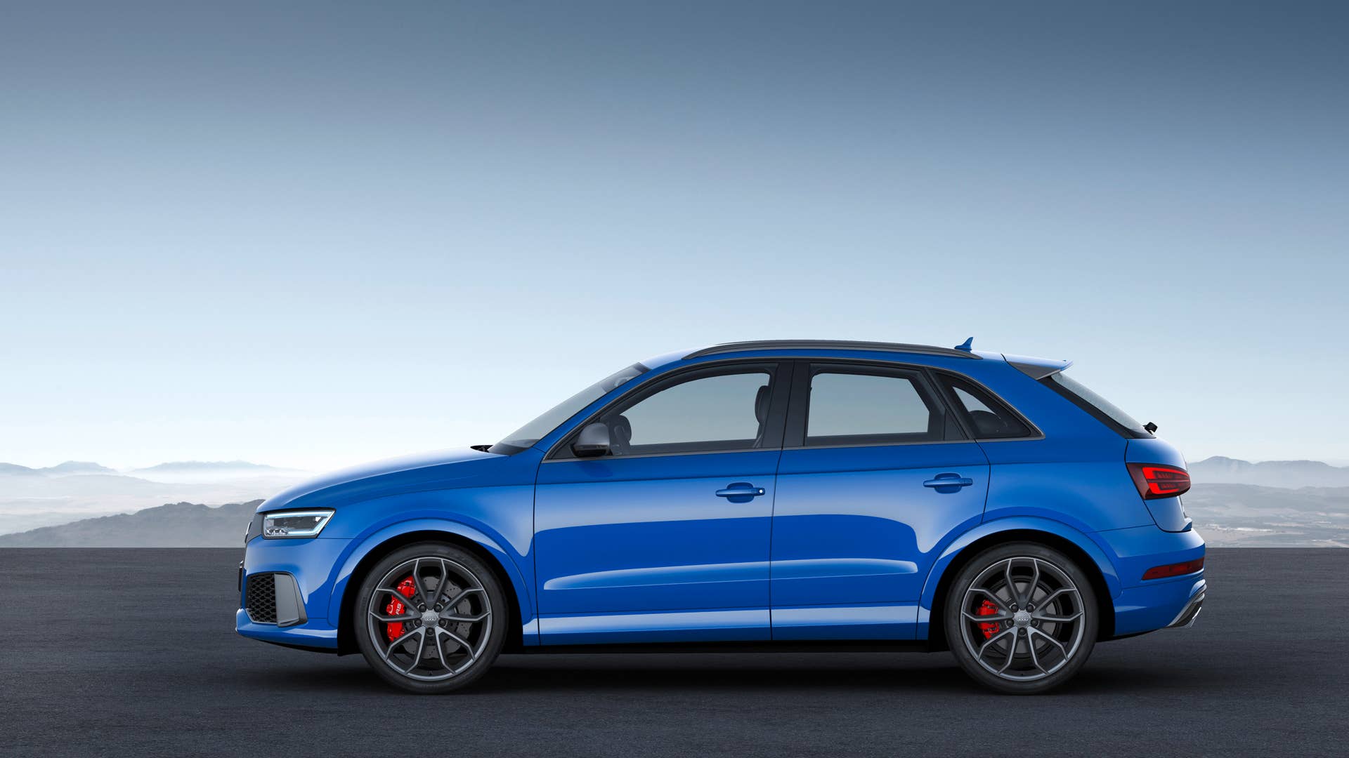 Audi RS Q3 Performance static rear 3/4