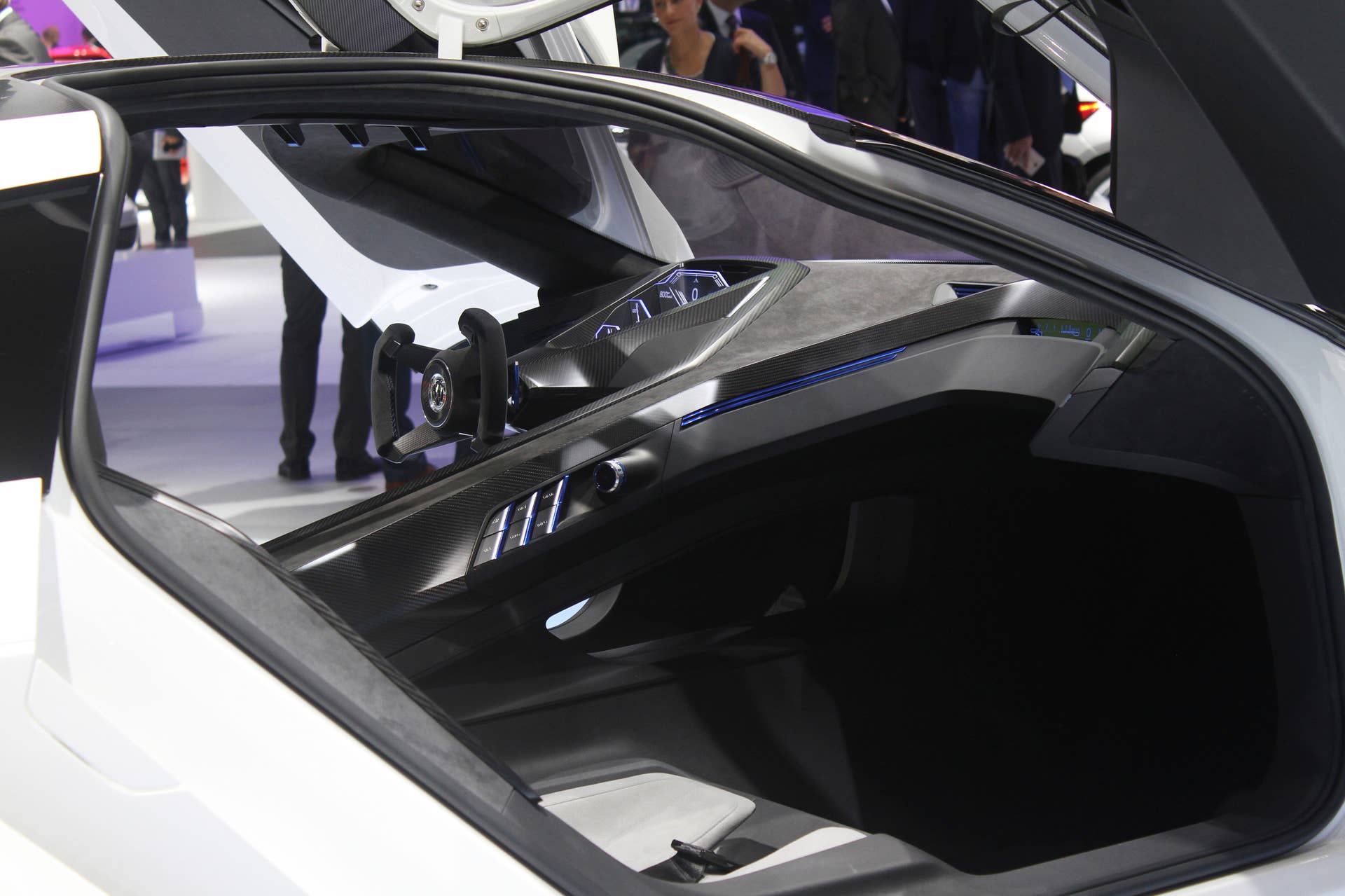 The Volkswagen Golf GTE Sport concept showed off at the 2015 Frankfurt Motor Show, passenger compartment.