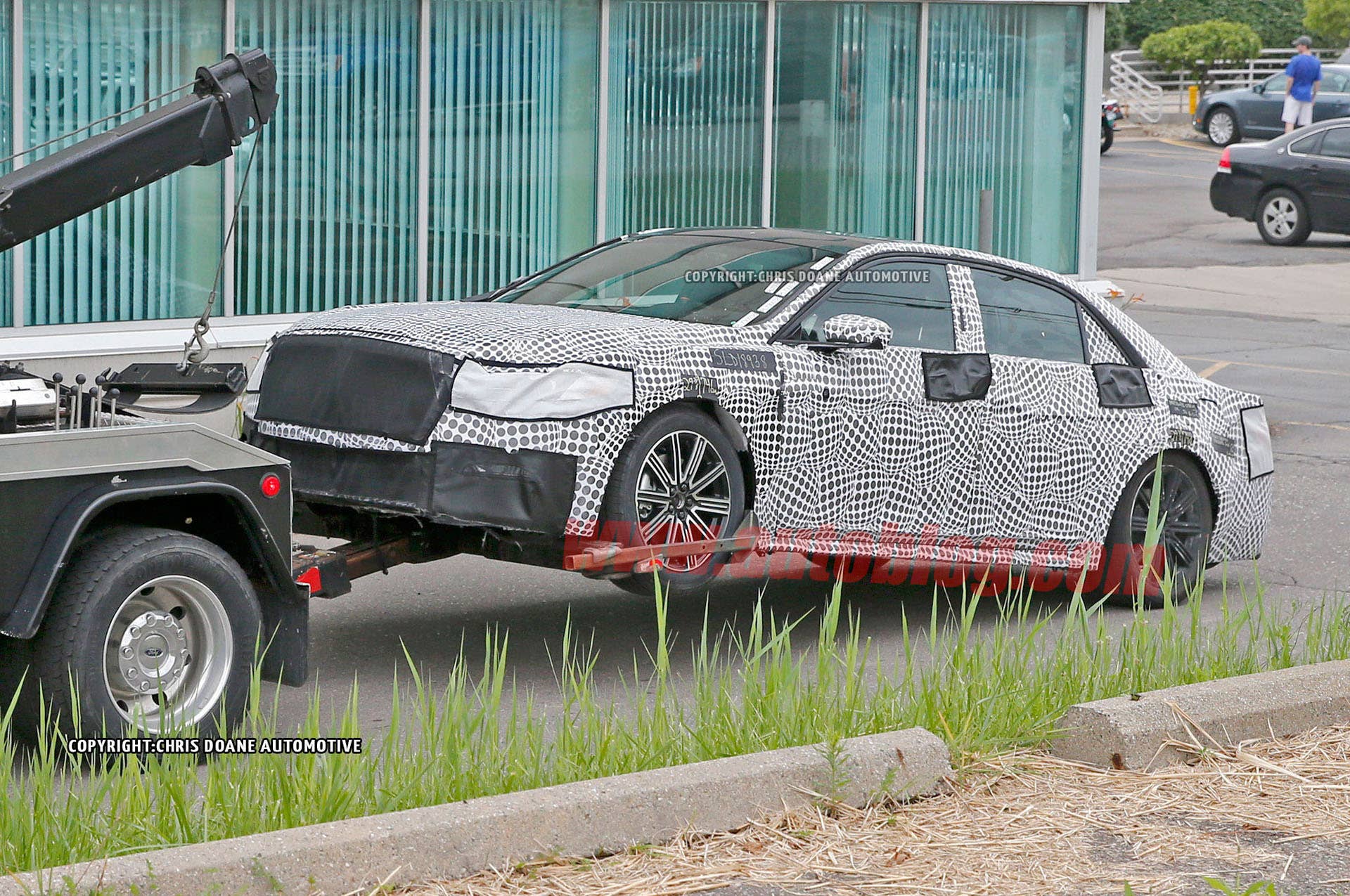 spy photo lincoln continental broken camouflage