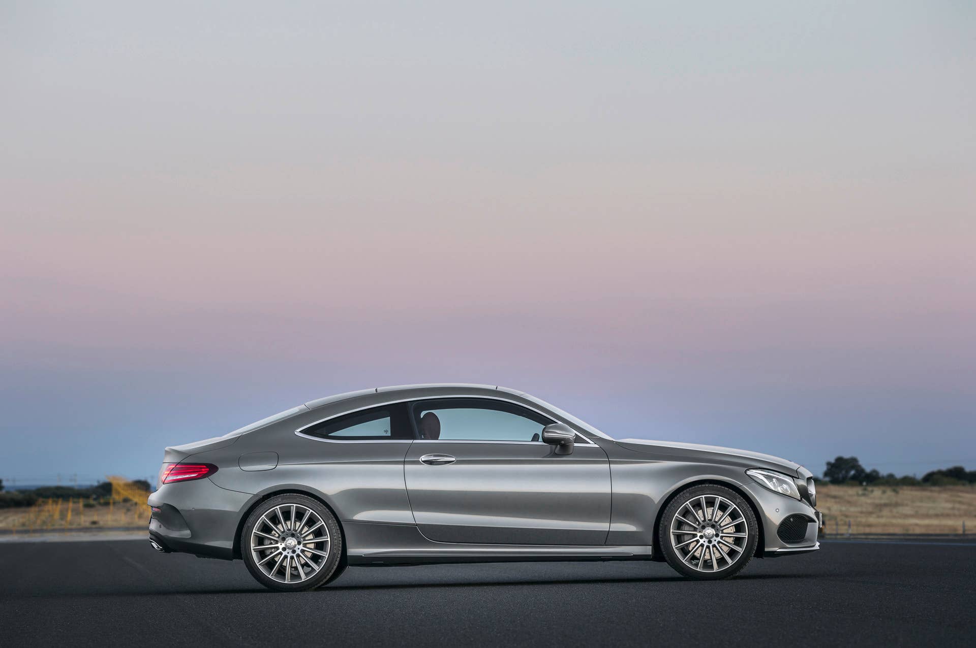 coupe profile sideview c300 mercedes c-class