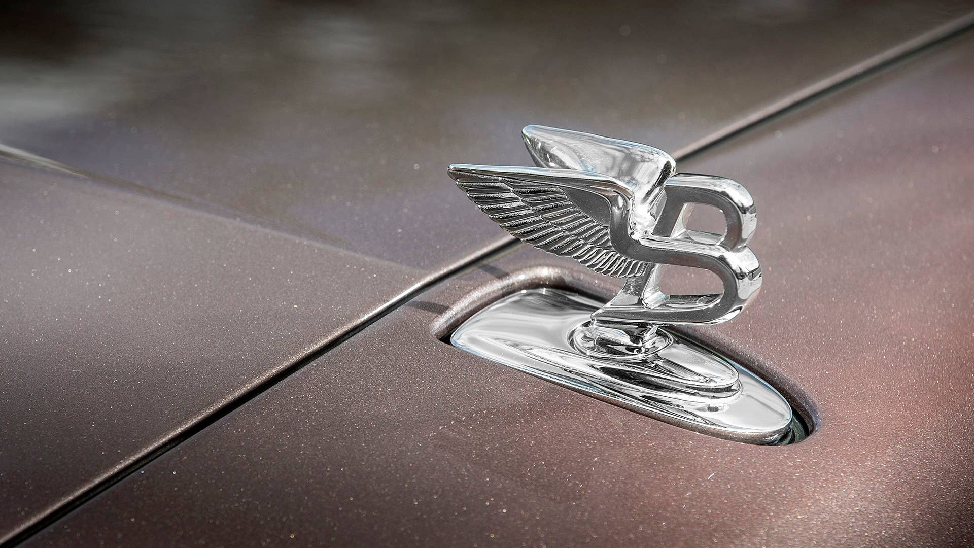 2017 Bentley Mulsanne hood ornament