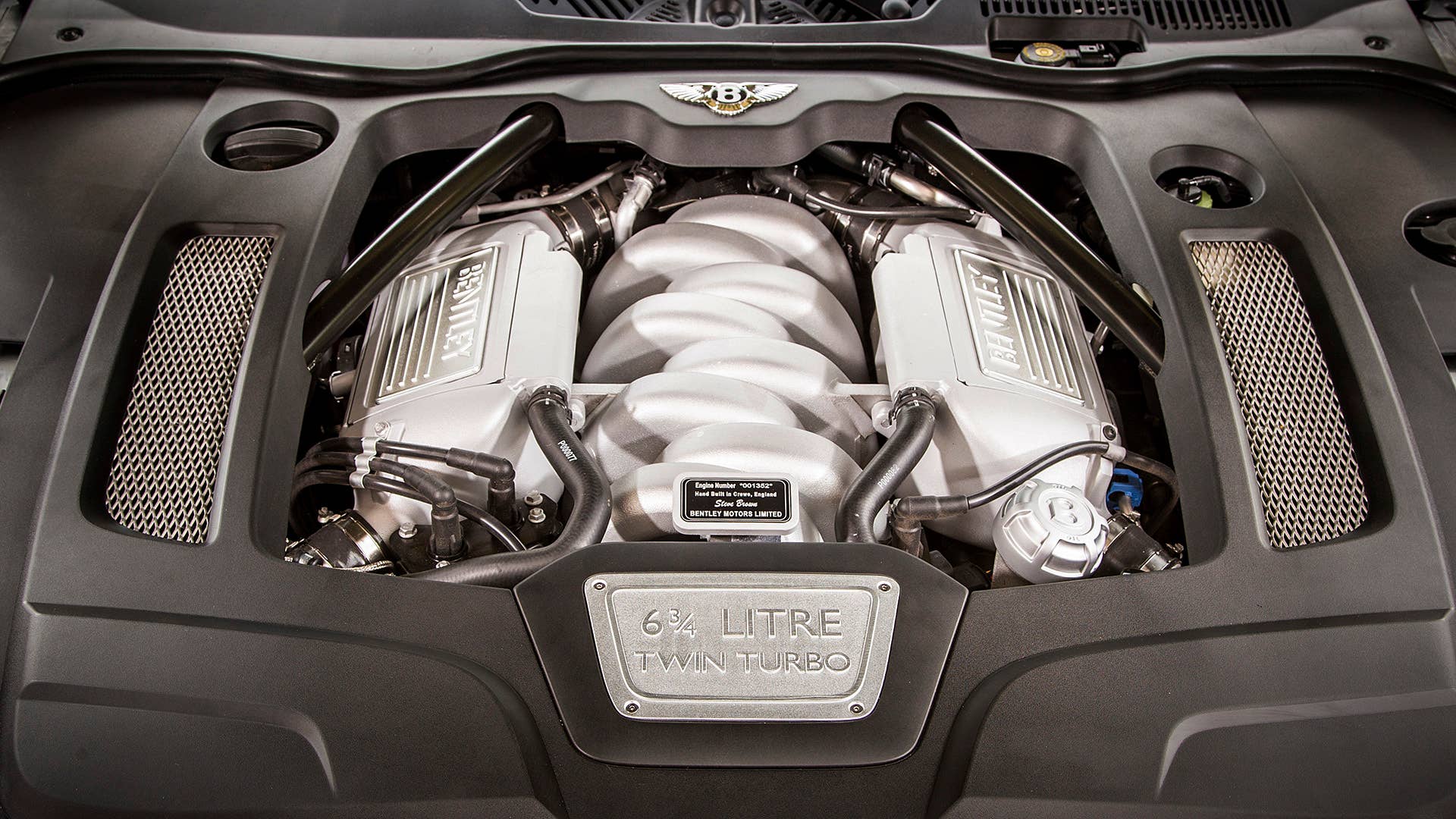 2017 Bentley Mulsanne engine