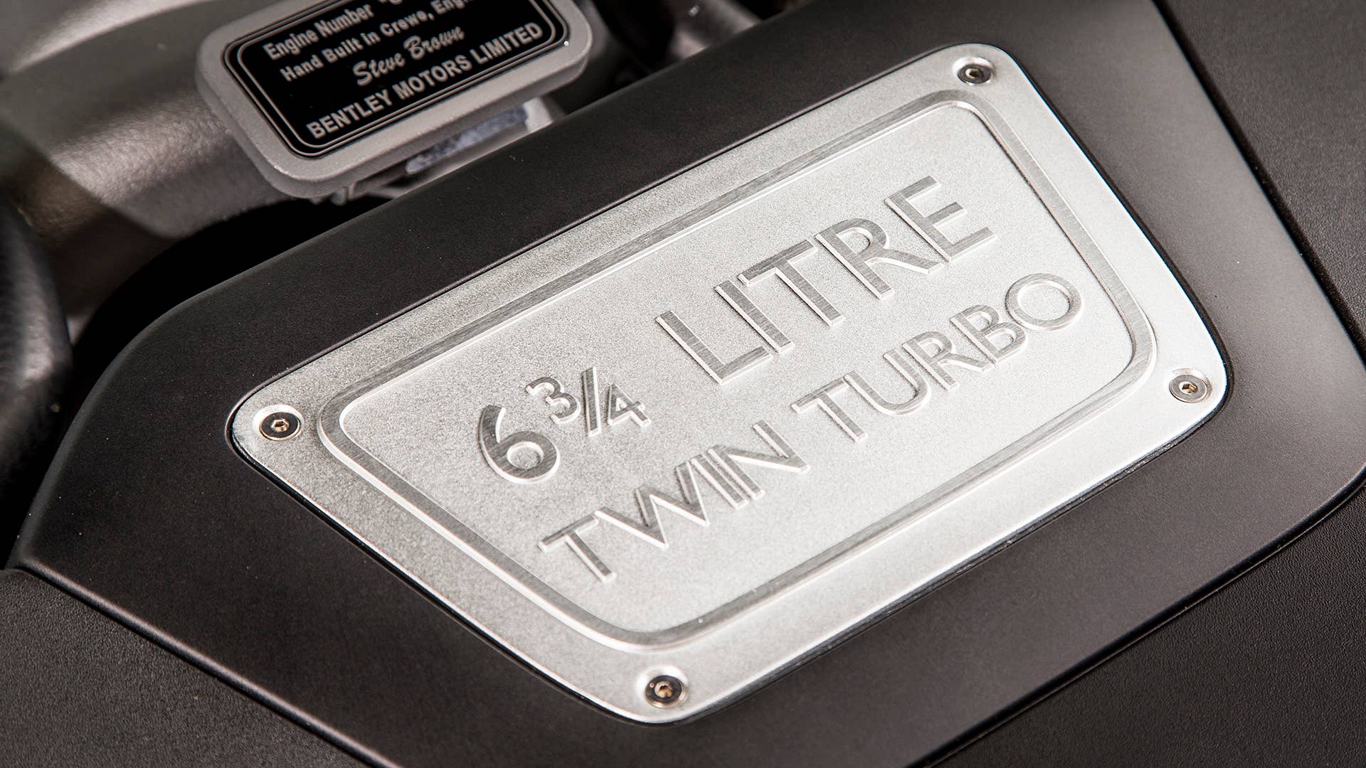 2017 Bentley Mulsanne engine detail