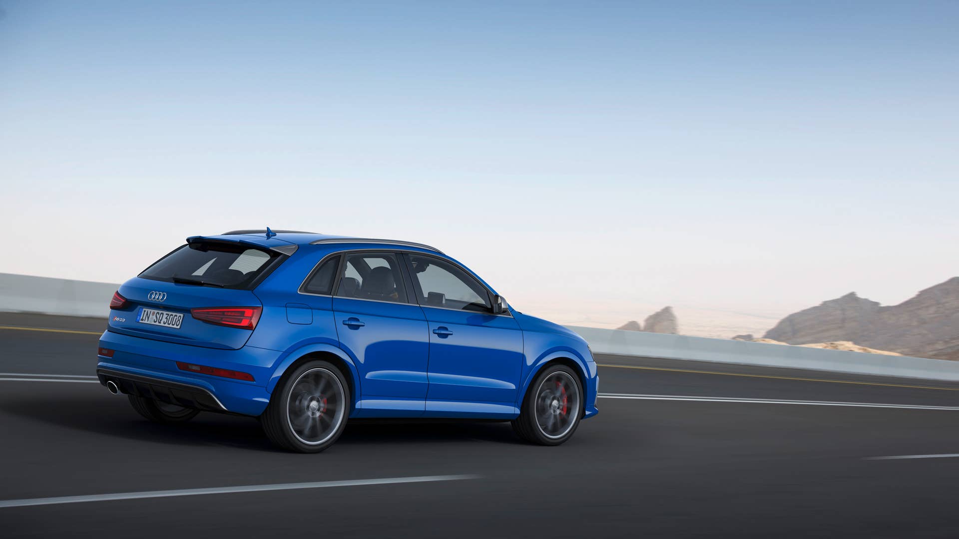Audi RS Q3 Performance moving rear 3/4
