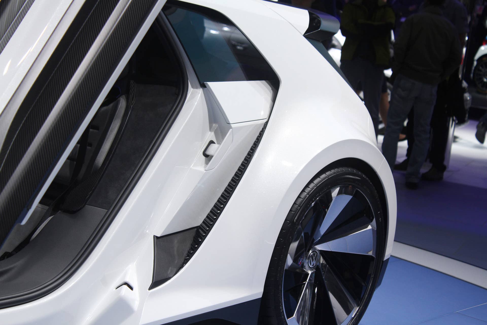 The Volkswagen Golf GTE Sport concept showed off at the 2015 Frankfurt Motor Show, side vents behind the doors.