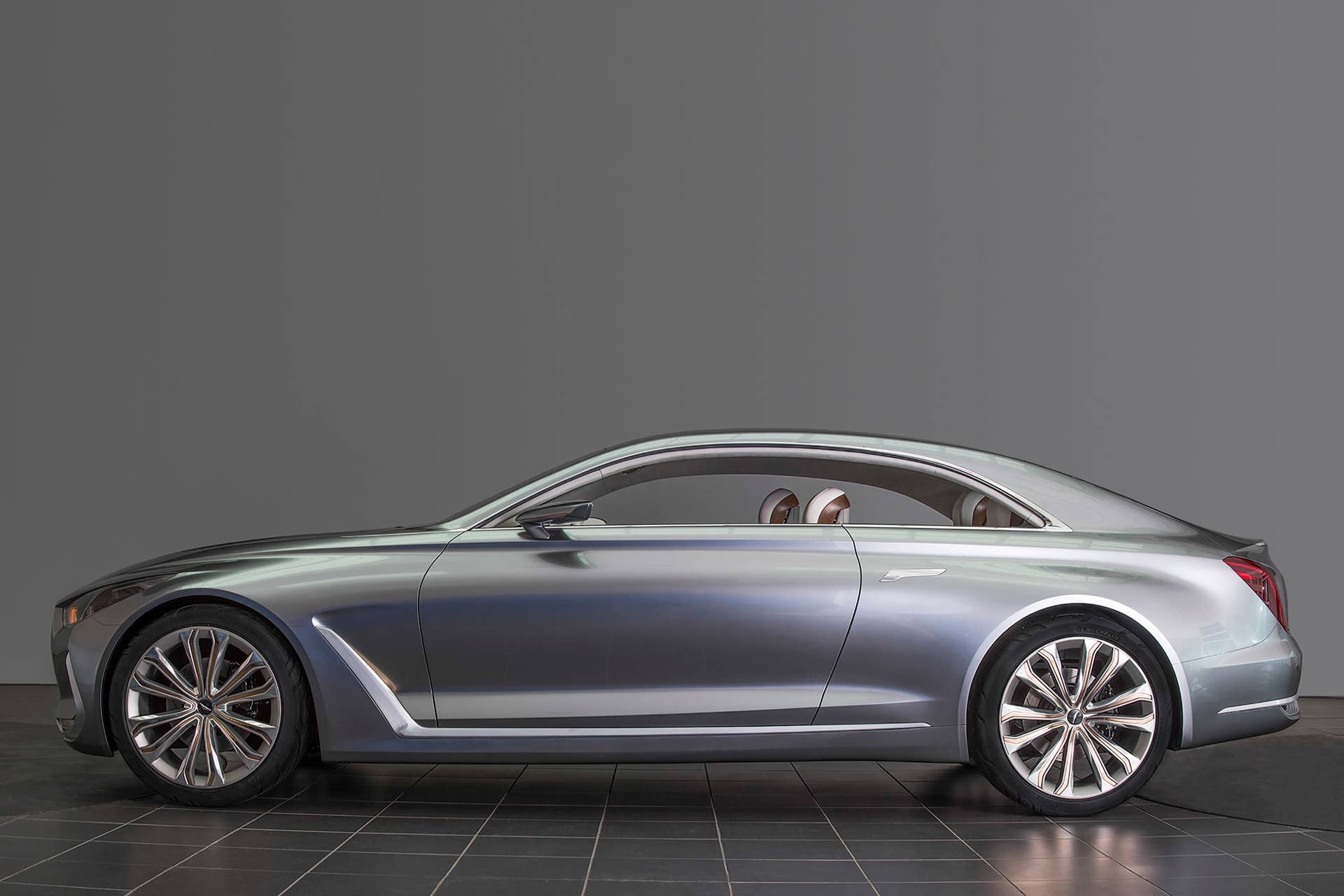 Hyundai Vision G Coupe Concept profile looks awesome