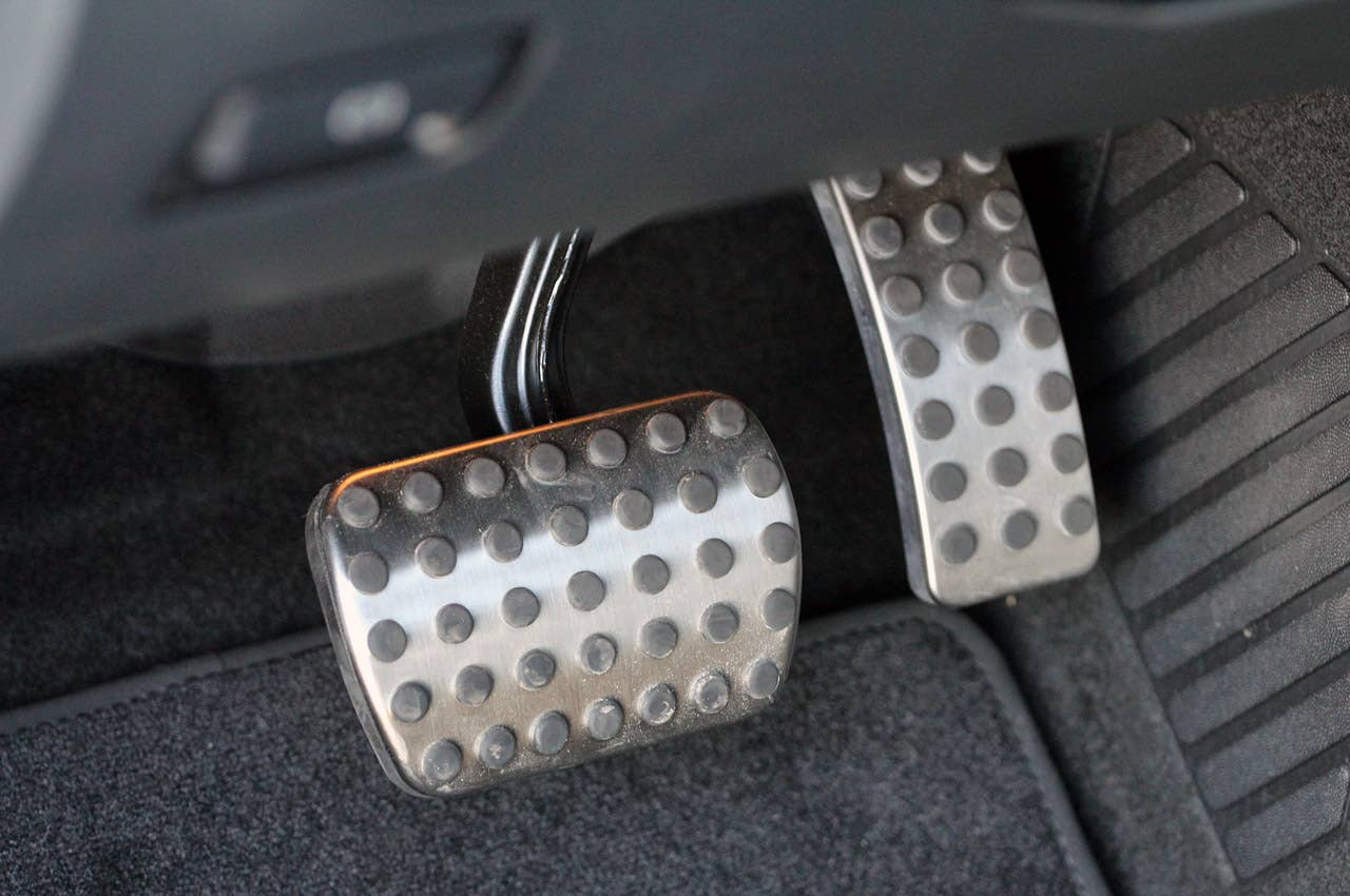 2012 Mercedes-Benz B-Class pedals