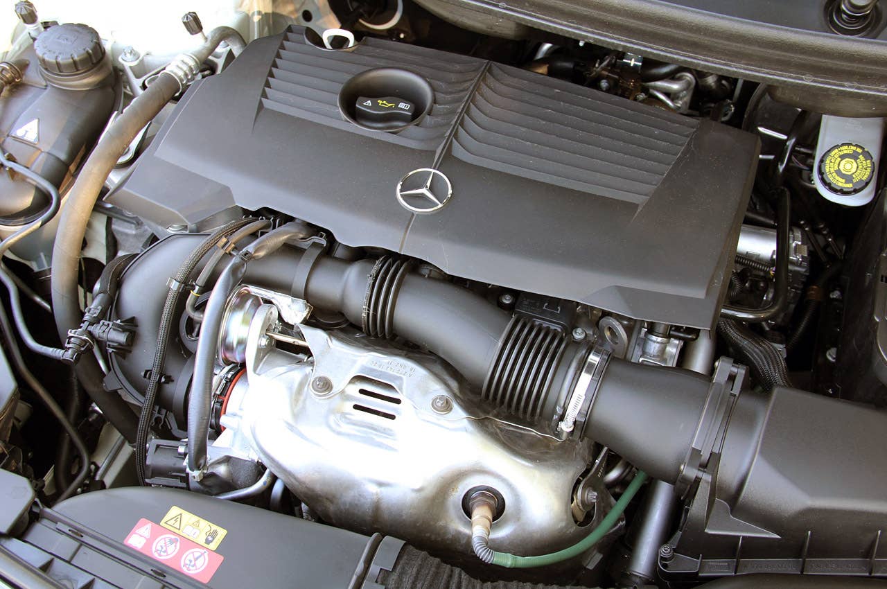 2012 Mercedes-Benz B-Class engine