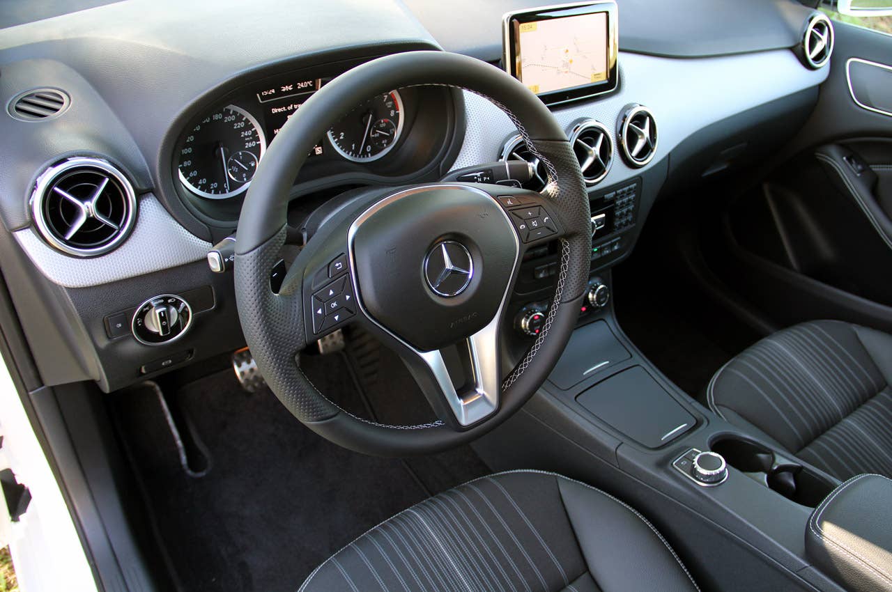 2012 Mercedes-Benz B-Class interior