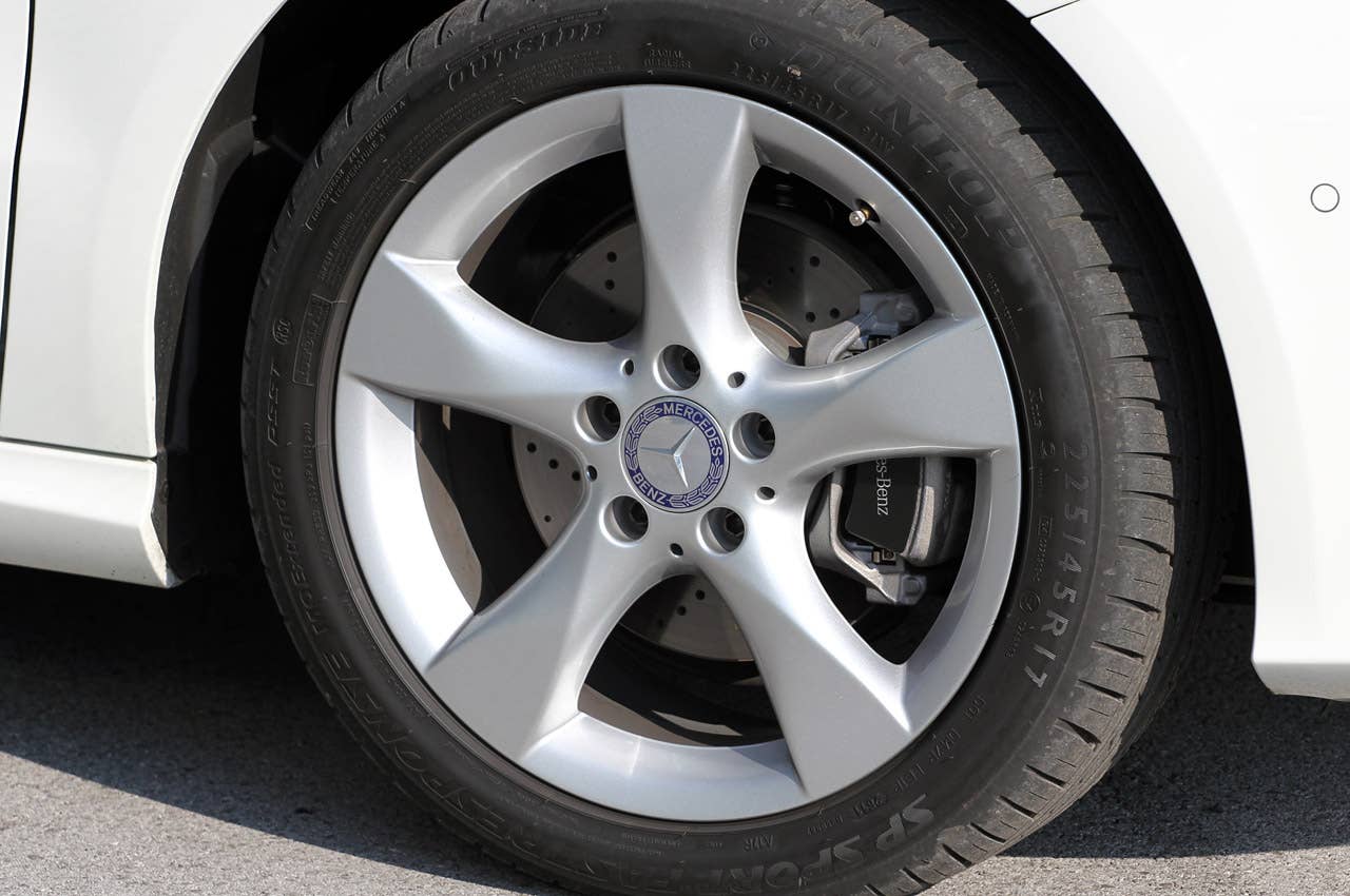 2012 Mercedes-Benz B-Class wheel
