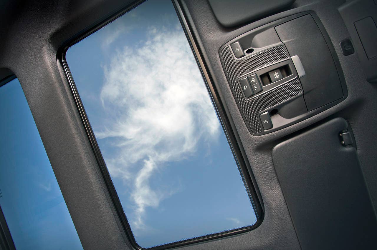 2012 Mercedes-Benz B-Class moon roof