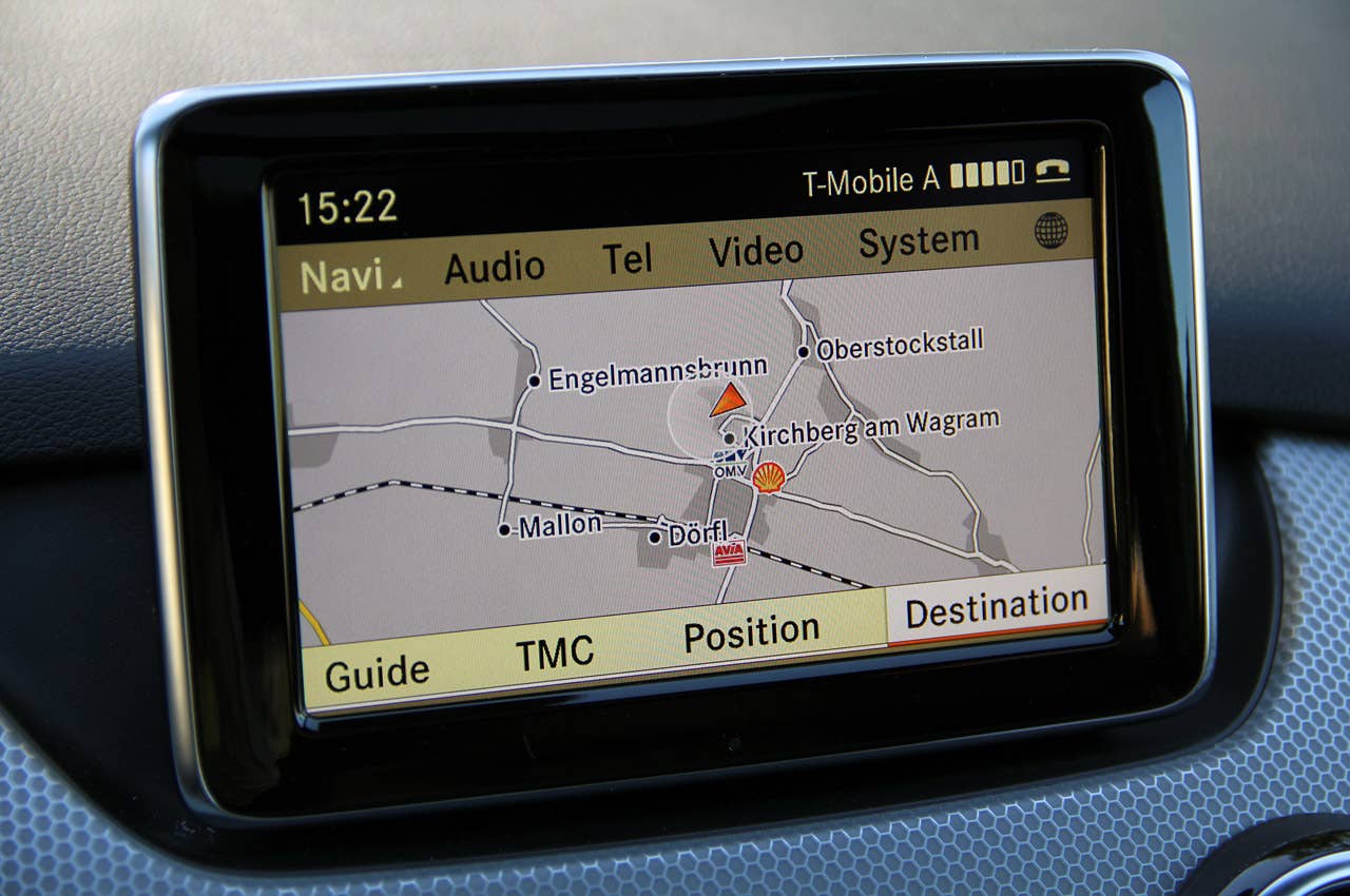 2012 Mercedes-Benz B-Class navigation system