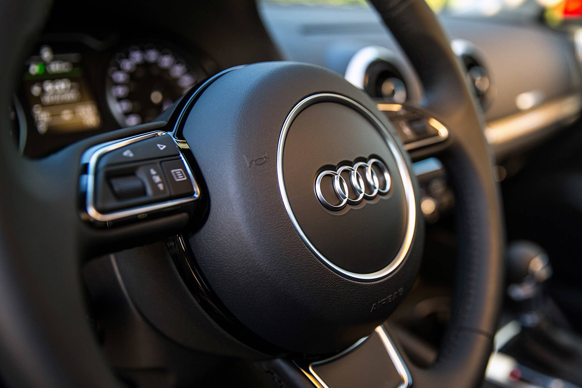2016 Audi A3 Sportback E-Tron steering wheel