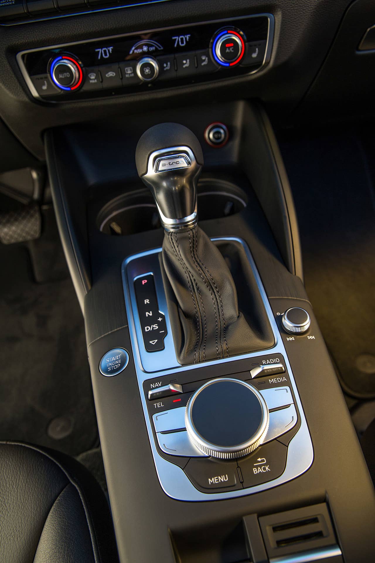 2016 Audi A3 Sportback E-Tron shifter