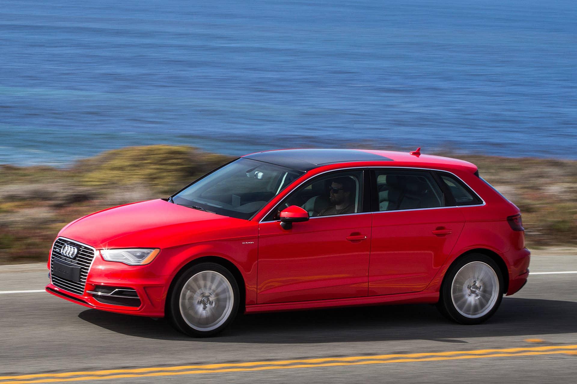 2016 Audi A3 Sportback E-Tron driving