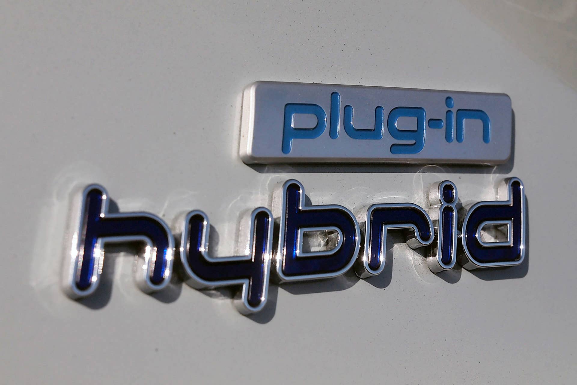 2016 Hyundai Sonata Plug-In Hybrid badge
