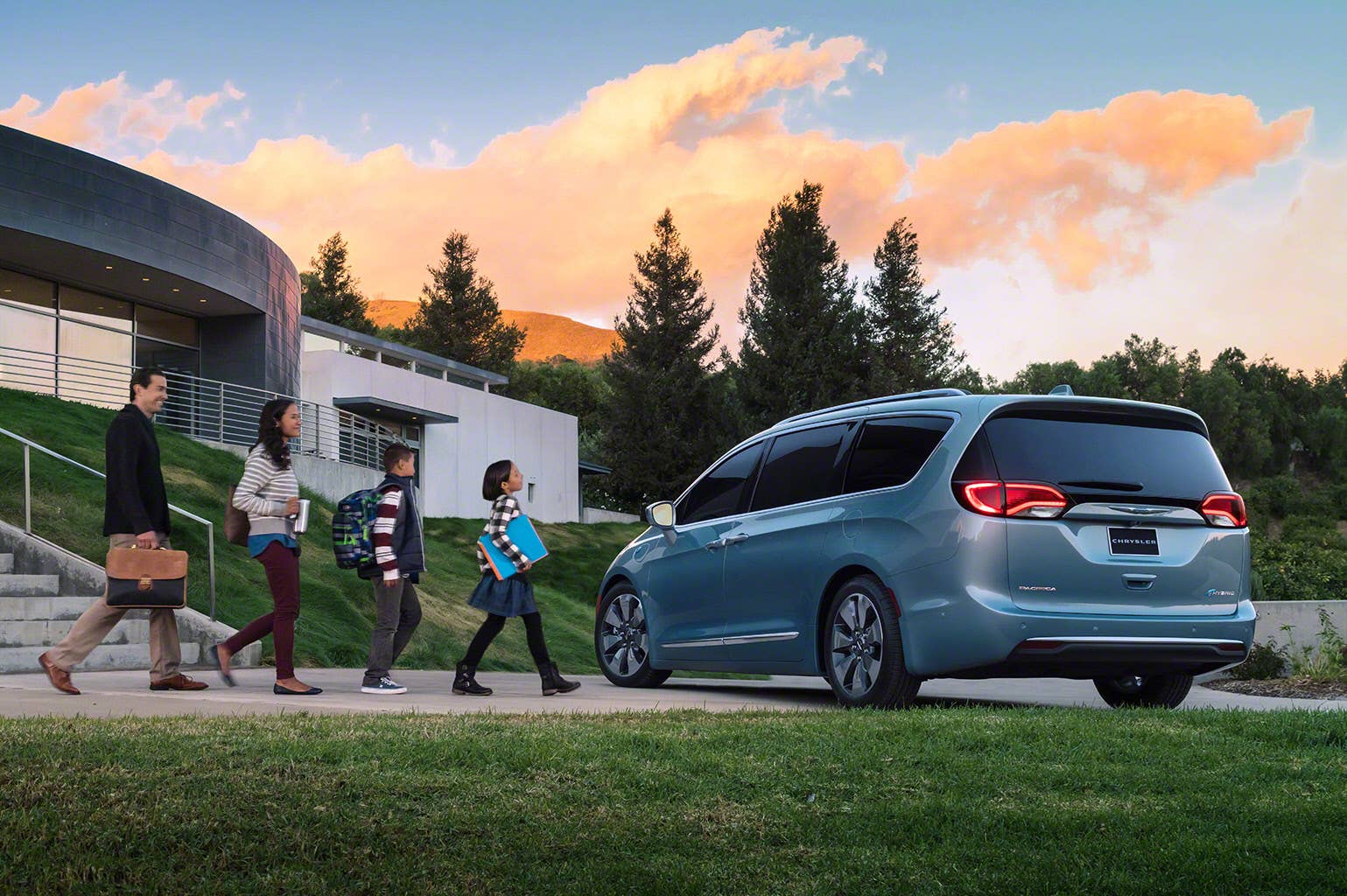 2017 Chrysler Pacifica Hybrid