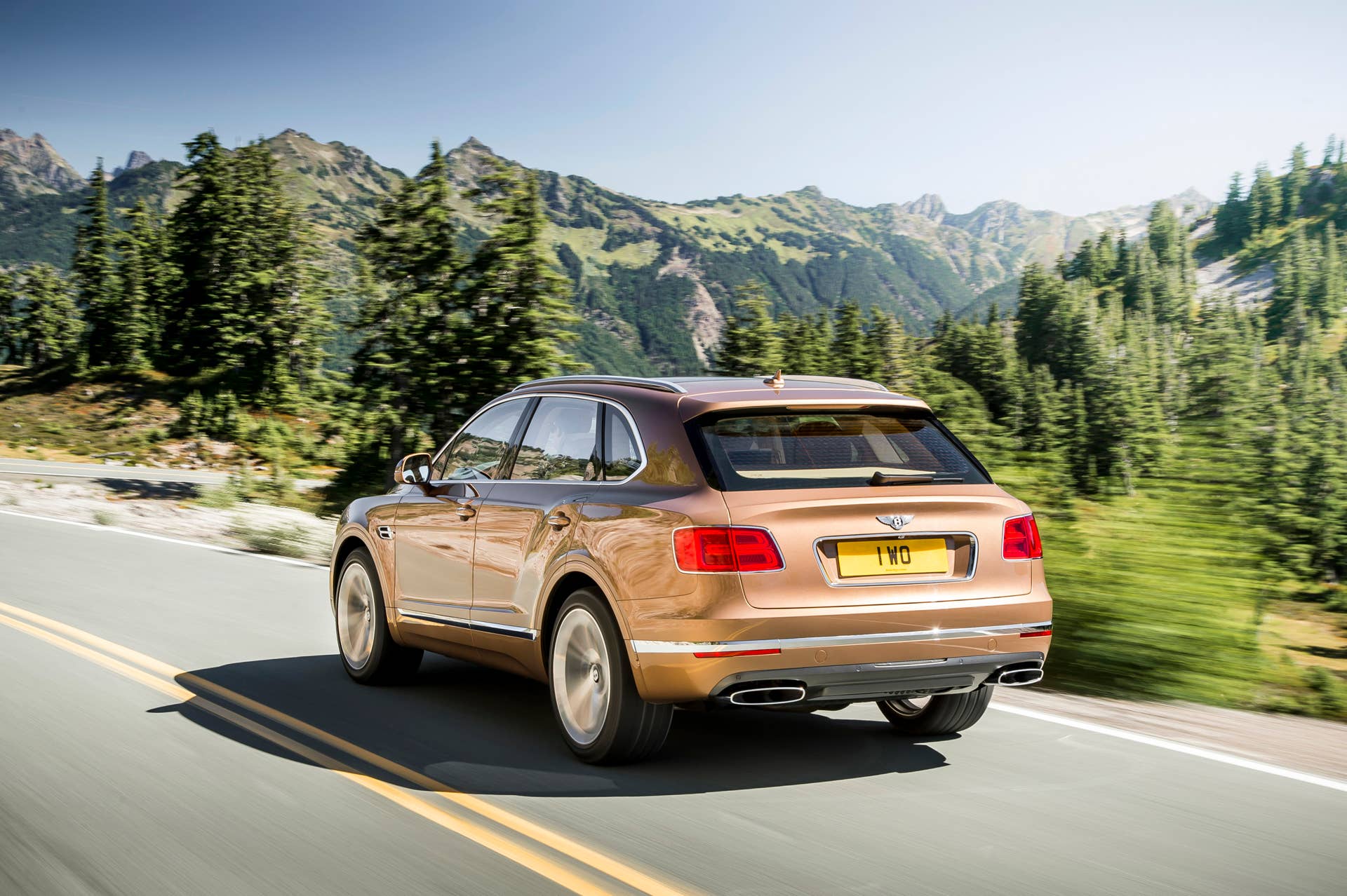 Bentley Bentayga road rear 3/4