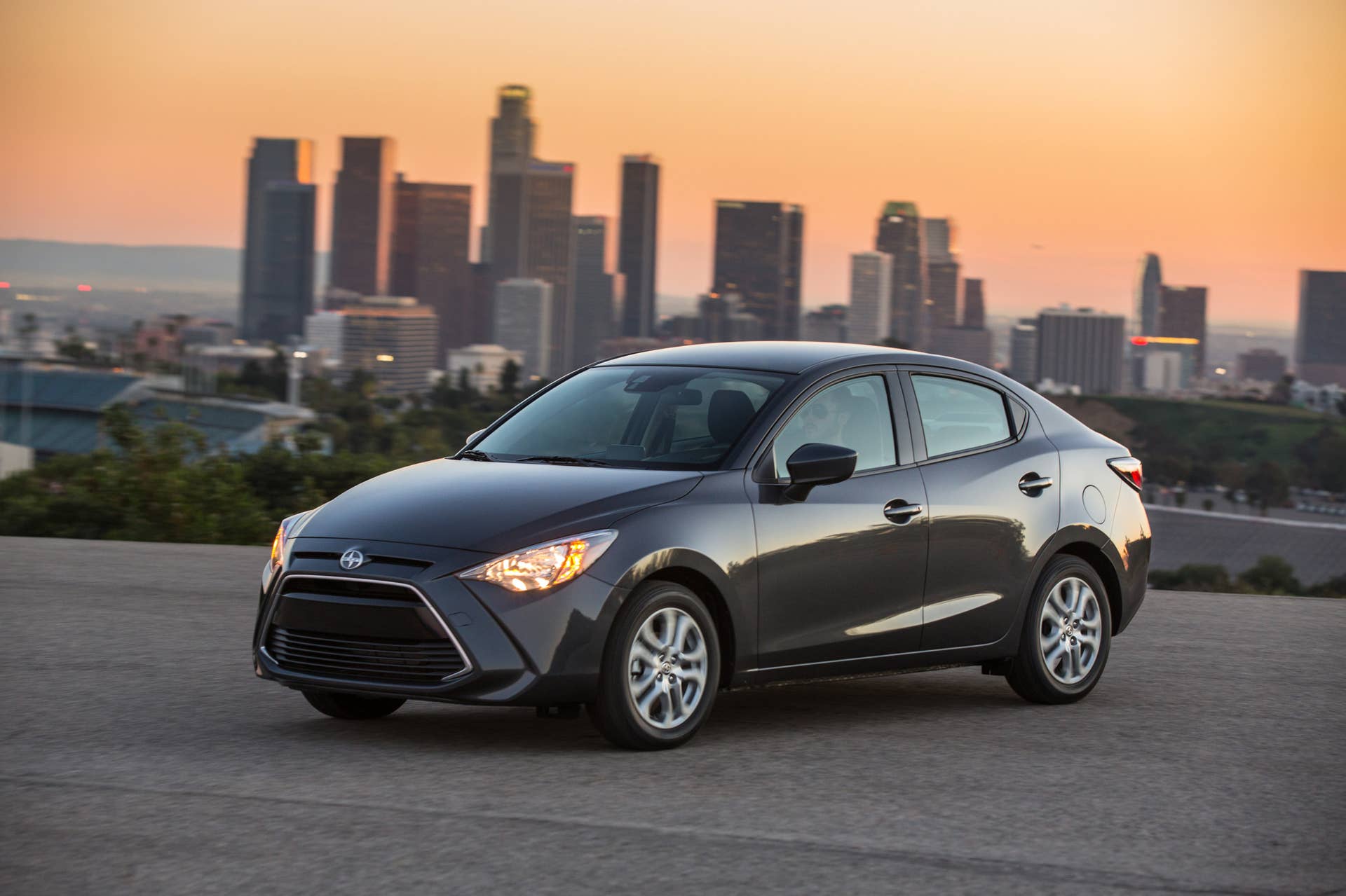 2016 scion ia skyline city moving