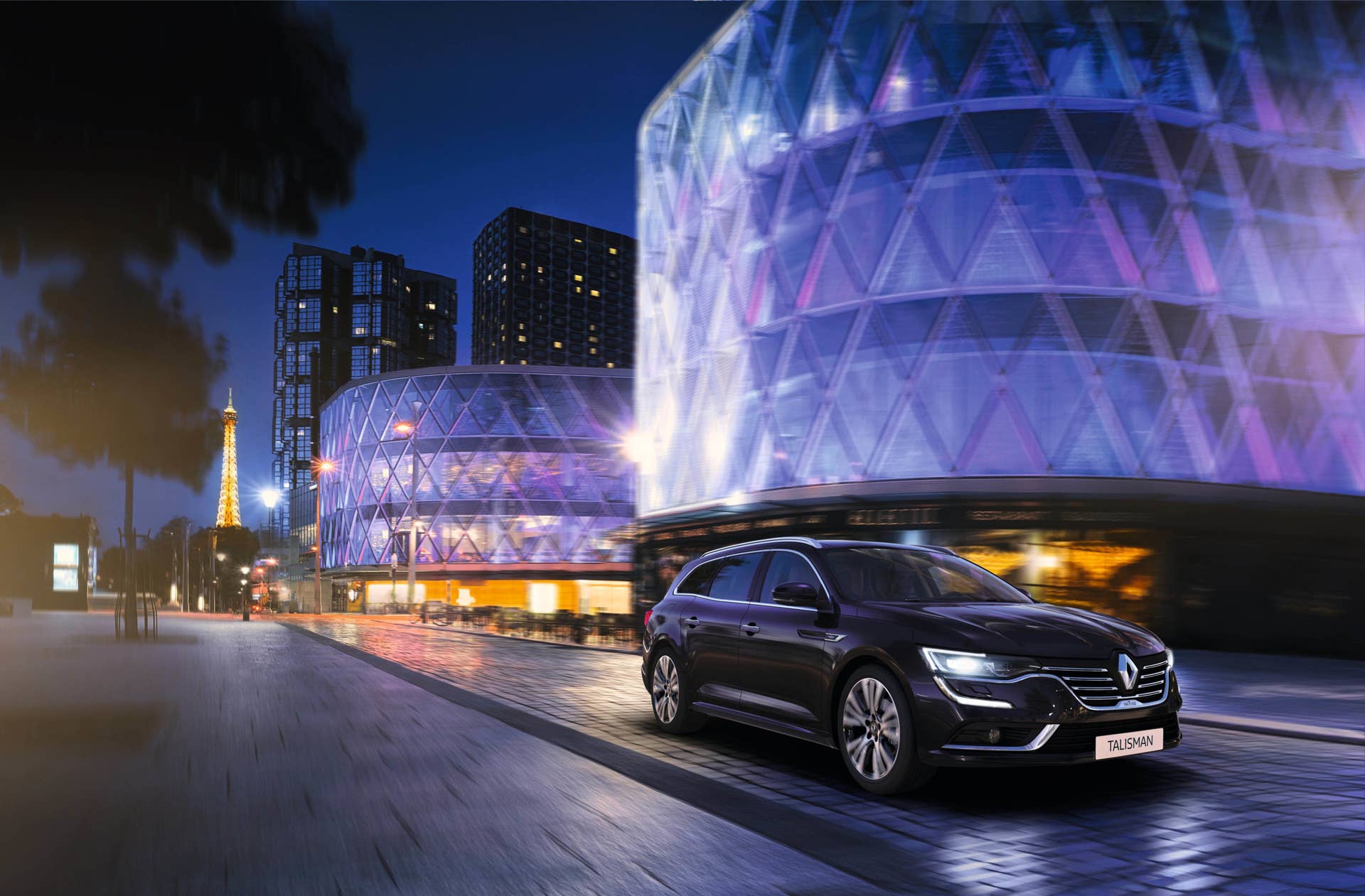 Renault Talisman Estate Paris location front 3/4