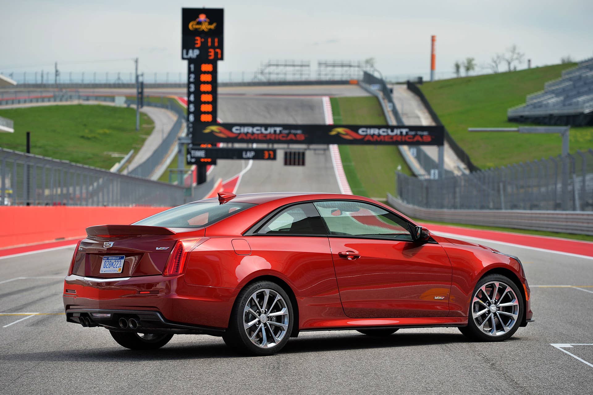 2016 Cadillac ATS-V rear 3/4 view