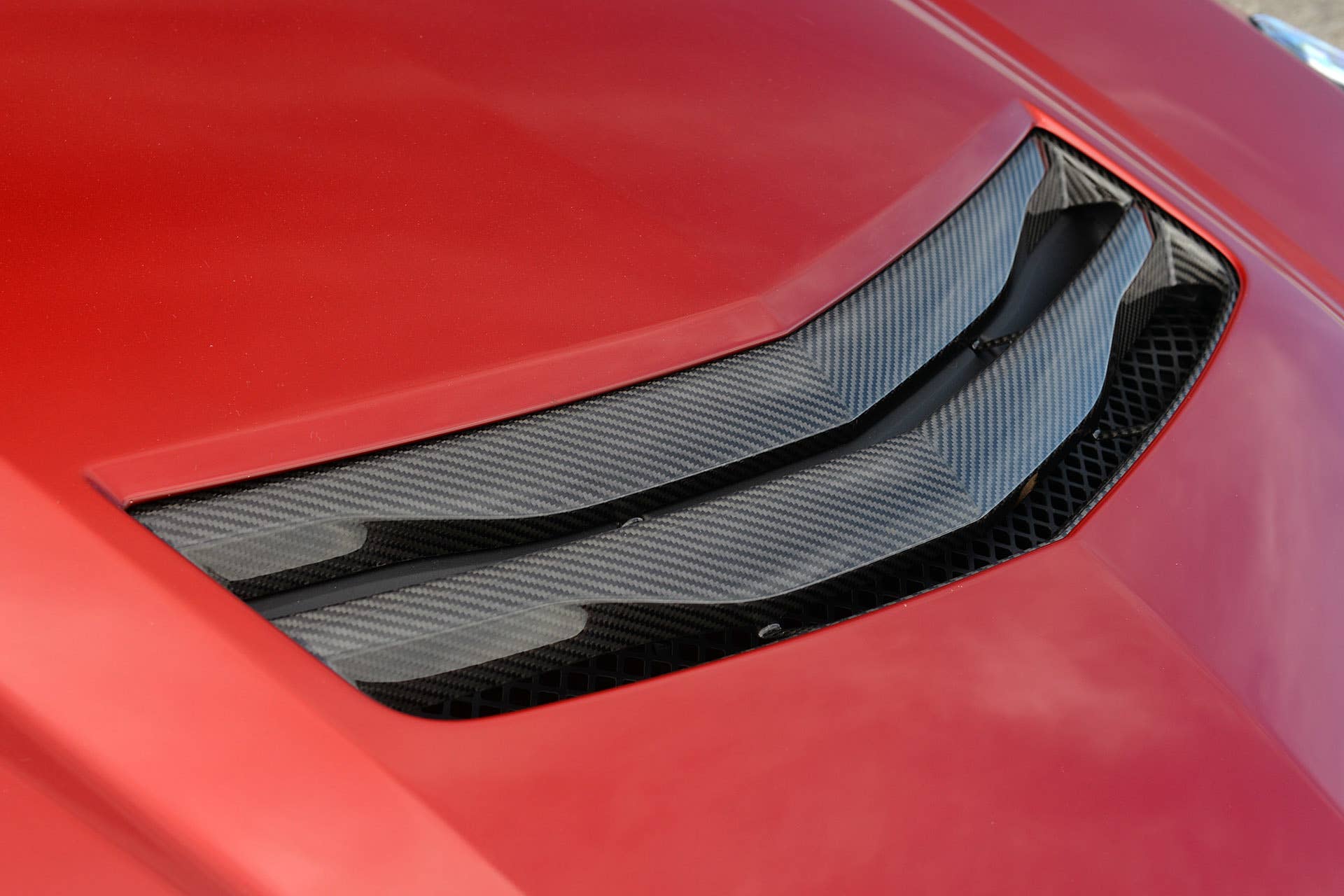 2016 Cadillac ATS-V hood vents