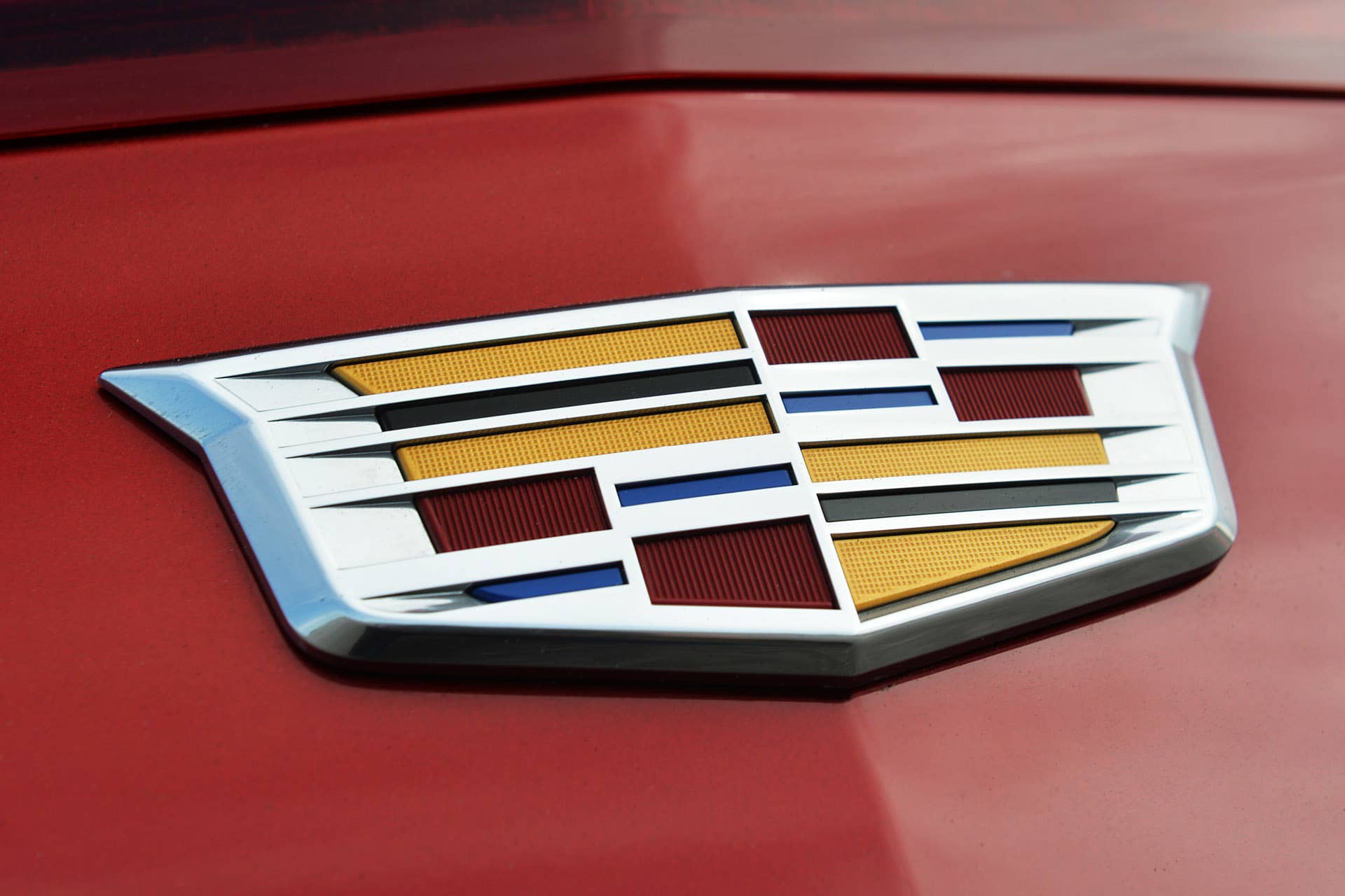 2016 Cadillac ATS-V badge
