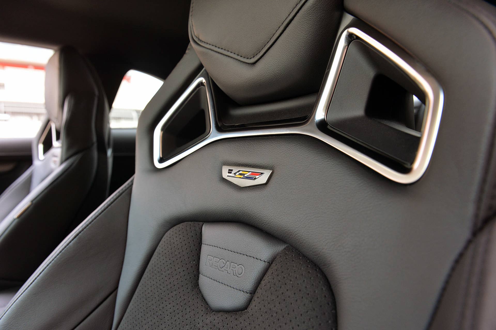 2016 Cadillac ATS-V seat detail