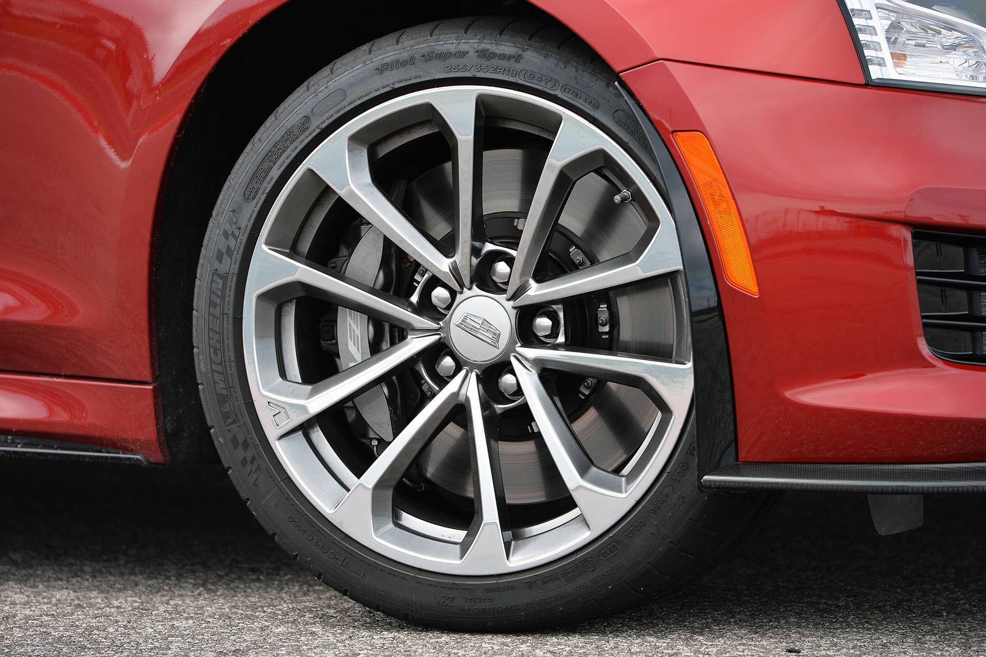 2016 Cadillac ATS-V wheel