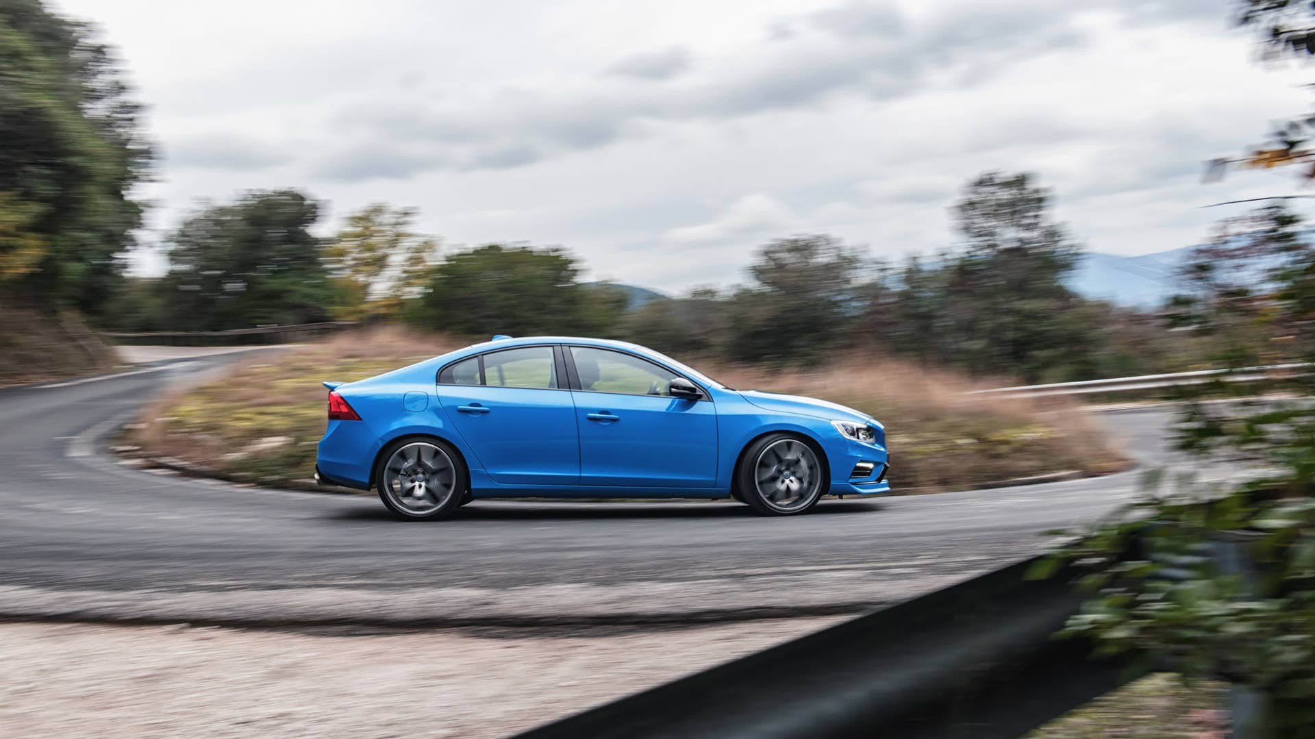 2017 volvo s60 polestar cornering profile