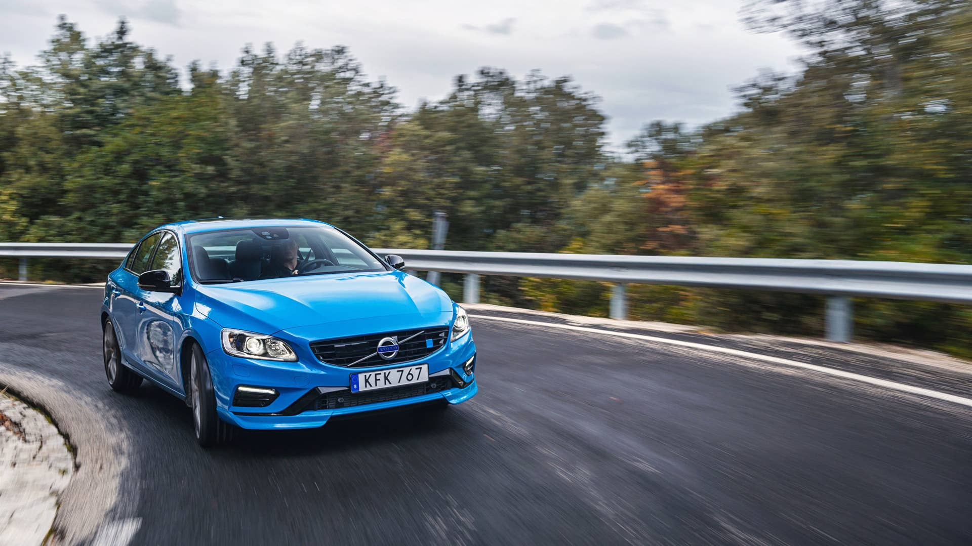 2017 volvo s60 polestar front three quarters