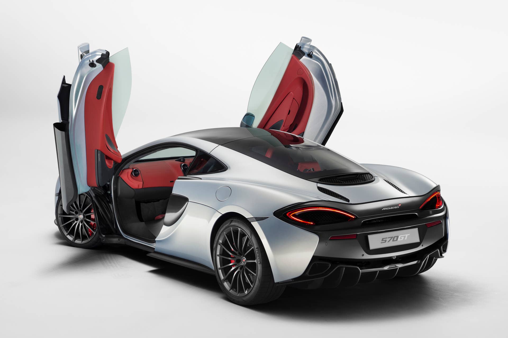McLaren 570GT with its doors up