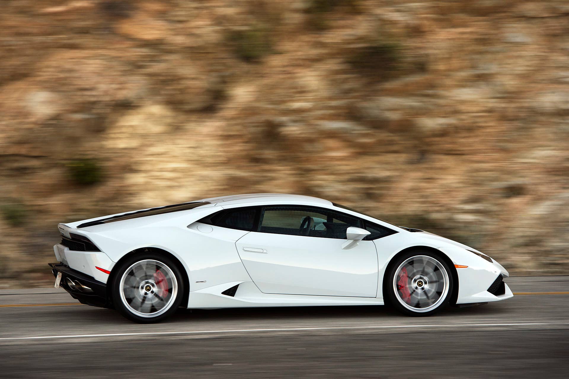 2015 Lamborghini Huracan LP 610-4 driving