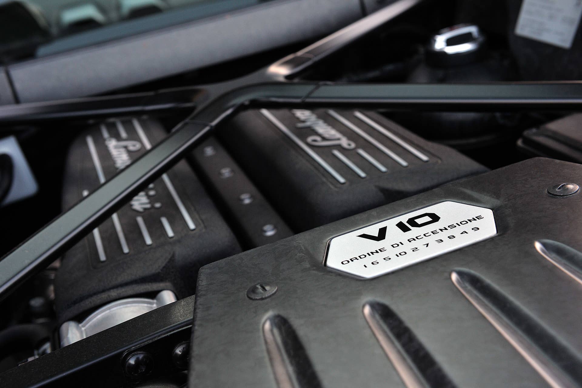 2015 Lamborghini Huracan LP 610-4 engine