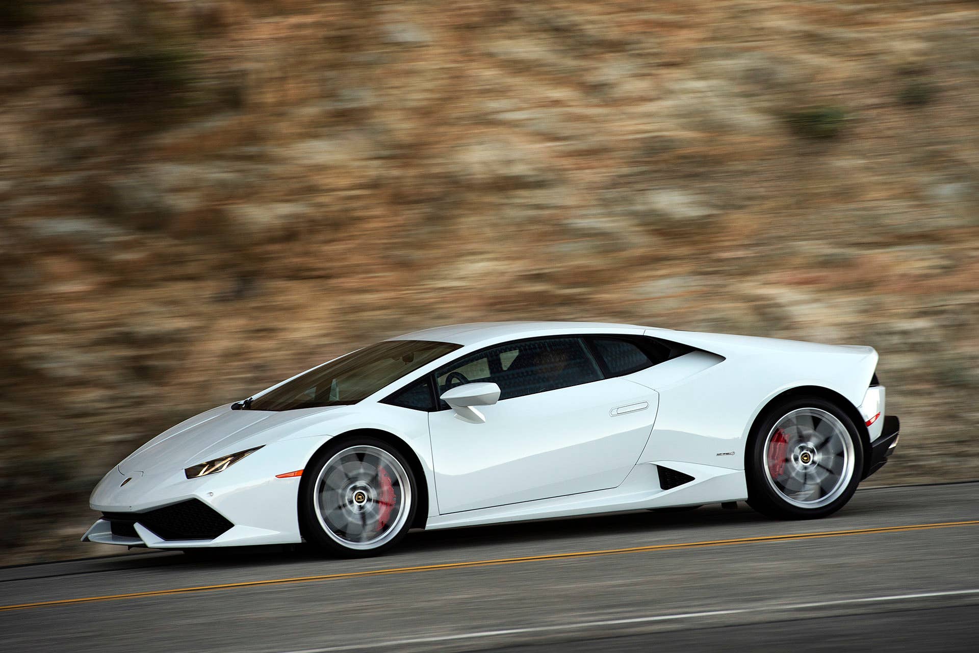 2015 Lamborghini Huracan LP 610-4 driving