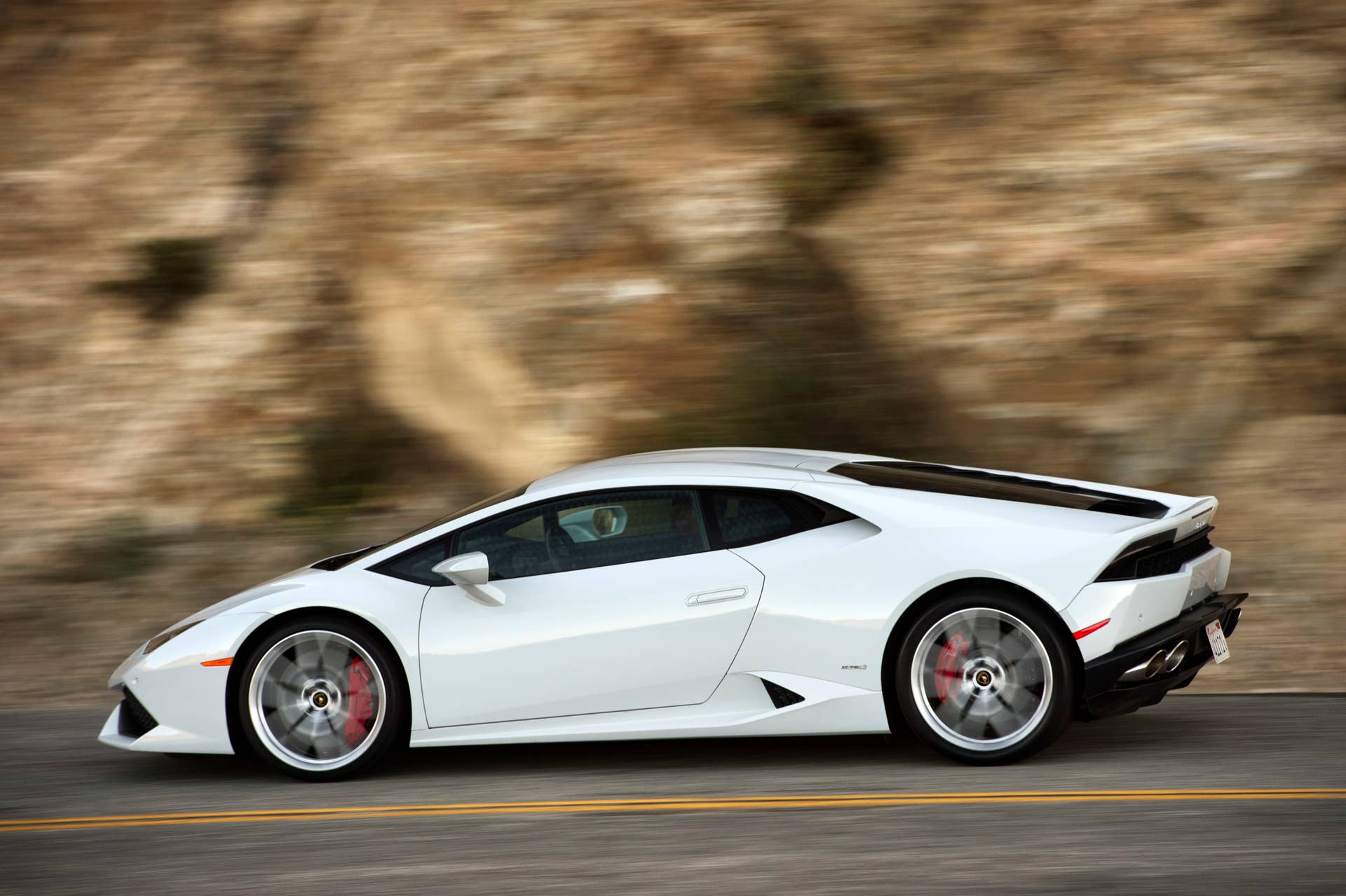2015 Lamborghini Huracan LP 610-4 driving