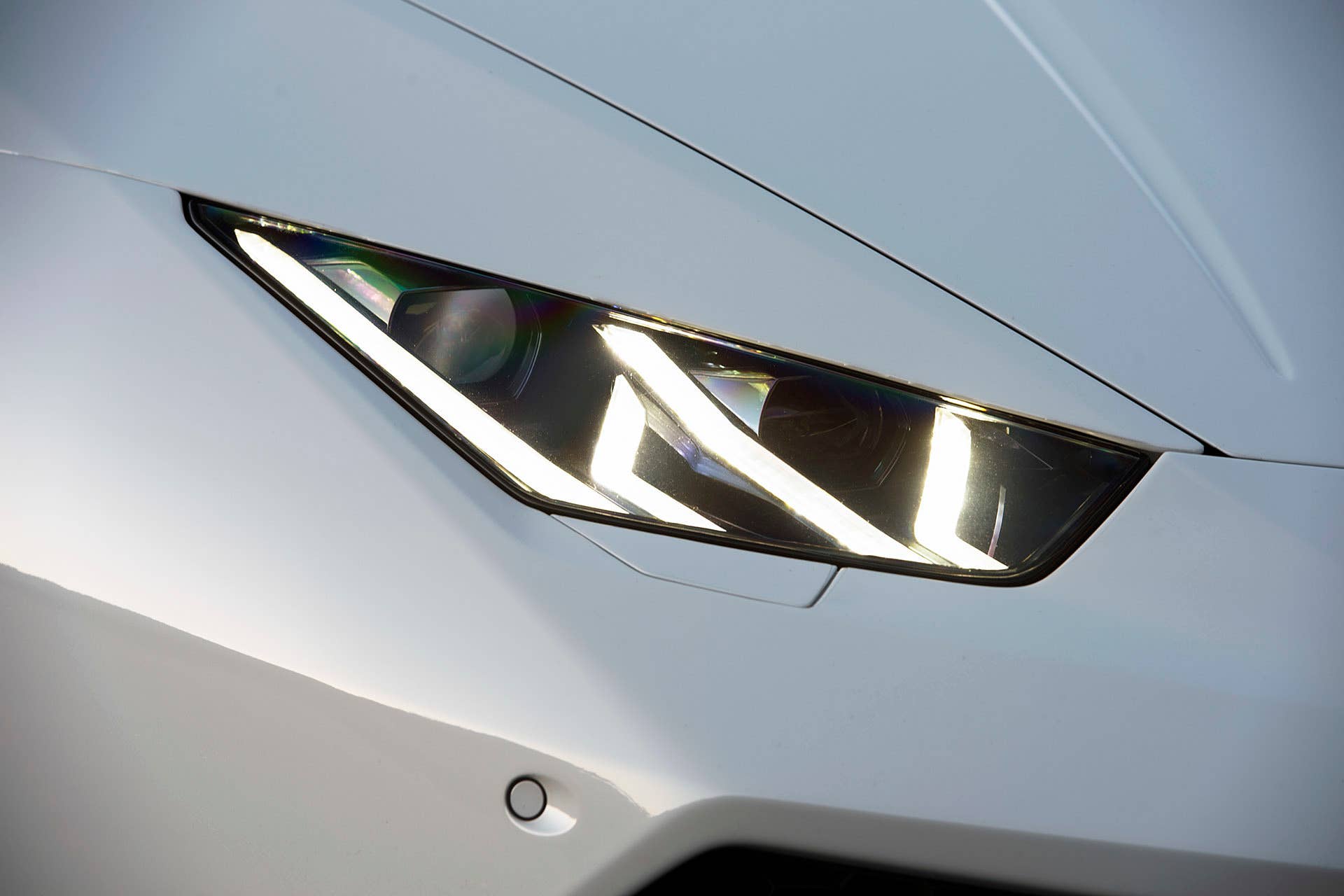 2015 Lamborghini Huracan LP 610-4 headlight