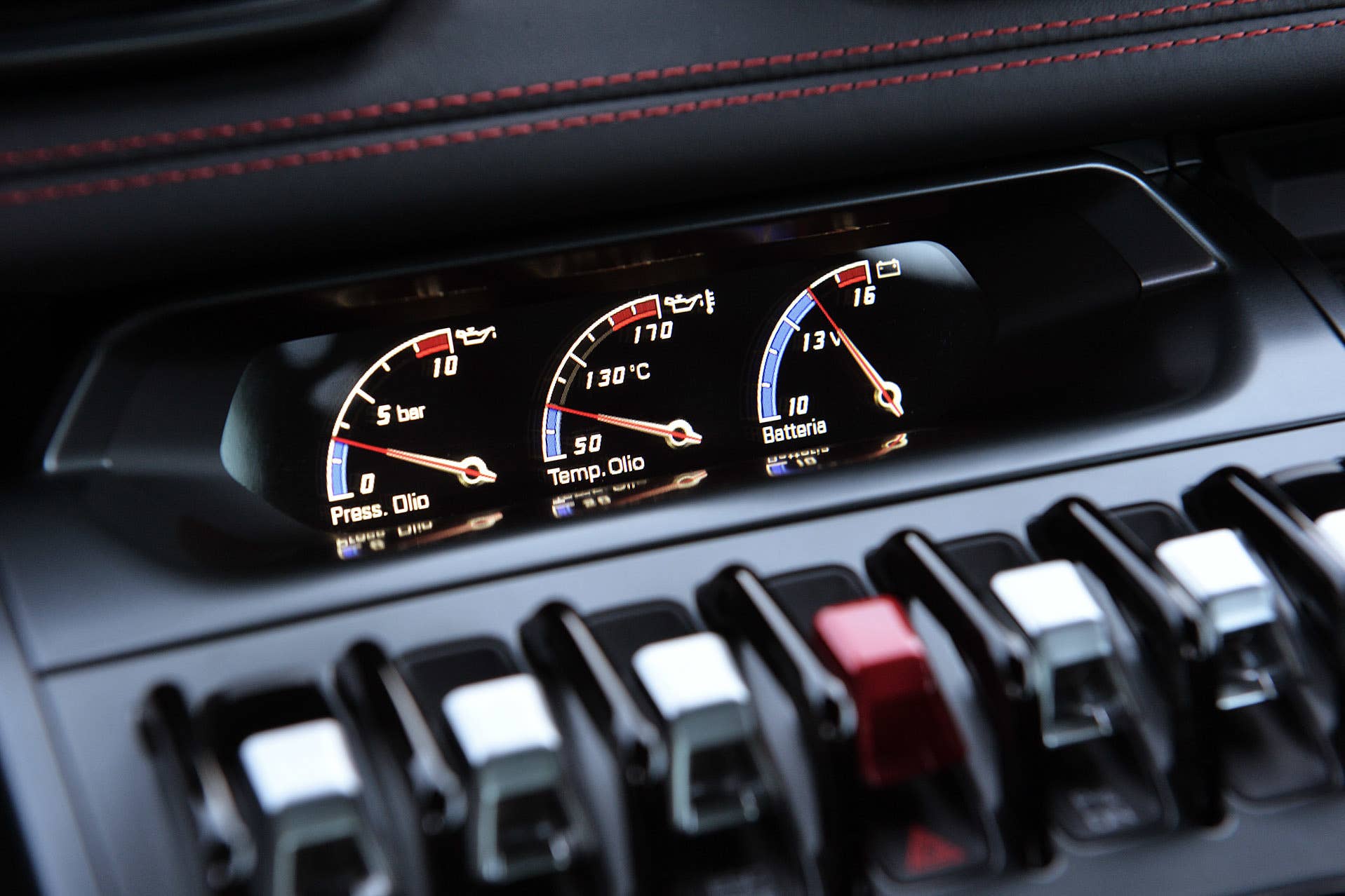 2015 Lamborghini Huracan LP 610-4 auxiliary gauges