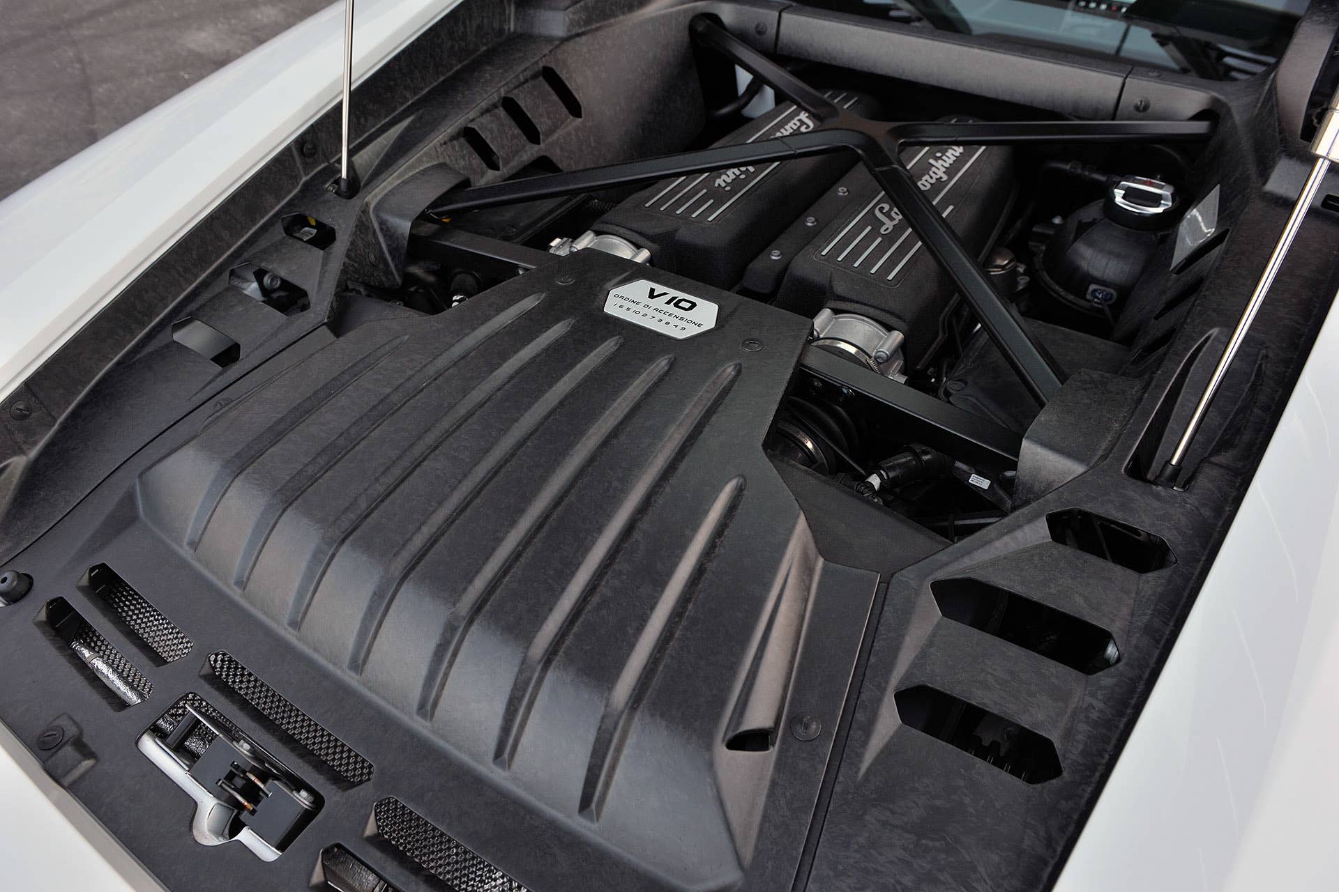 2015 Lamborghini Huracan LP 610-4 engine