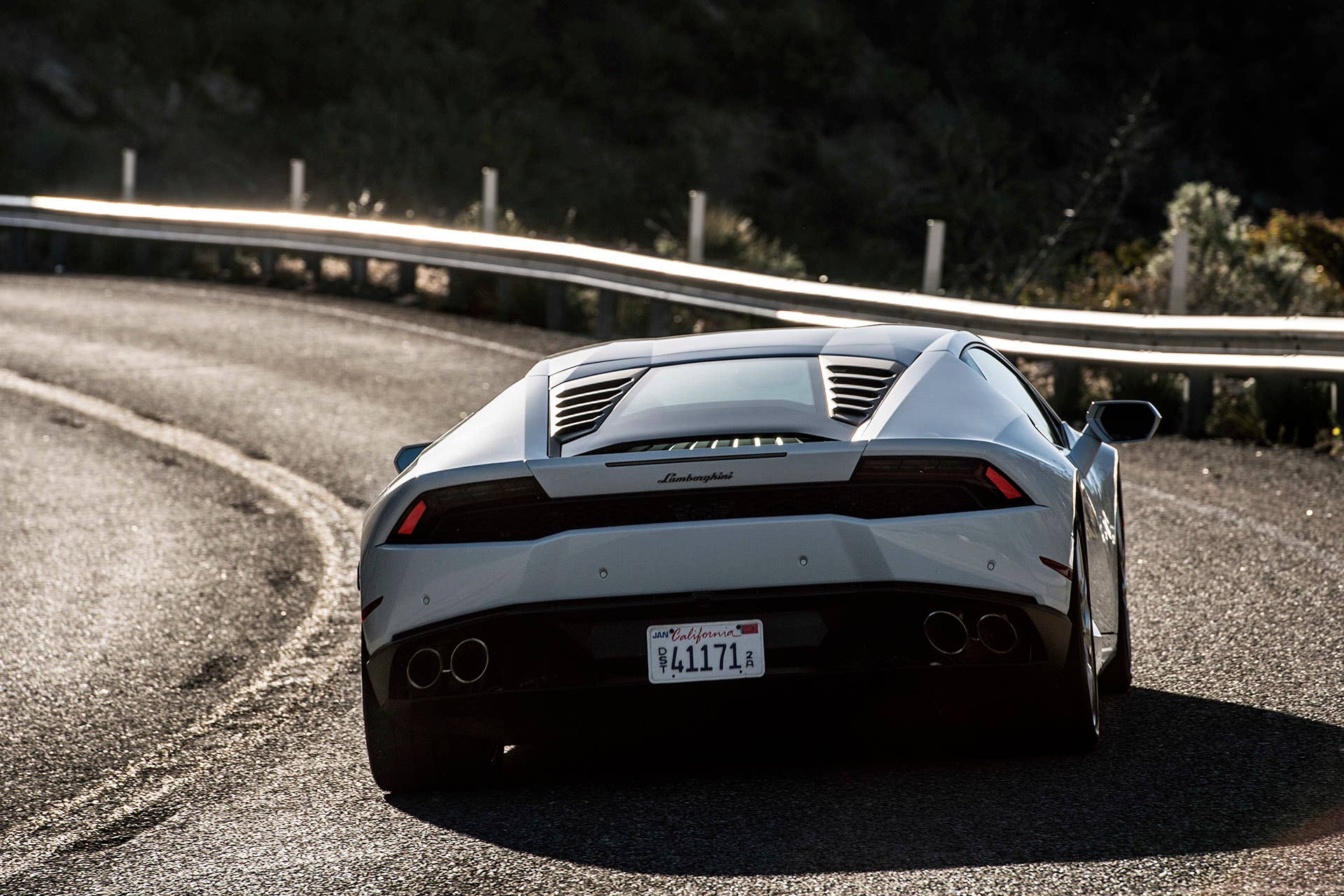 2015 Lamborghini Huracan LP 610-4 driving