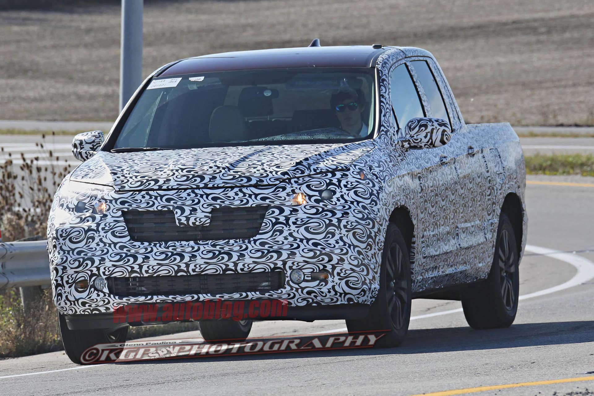2017 Honda Ridgeline front