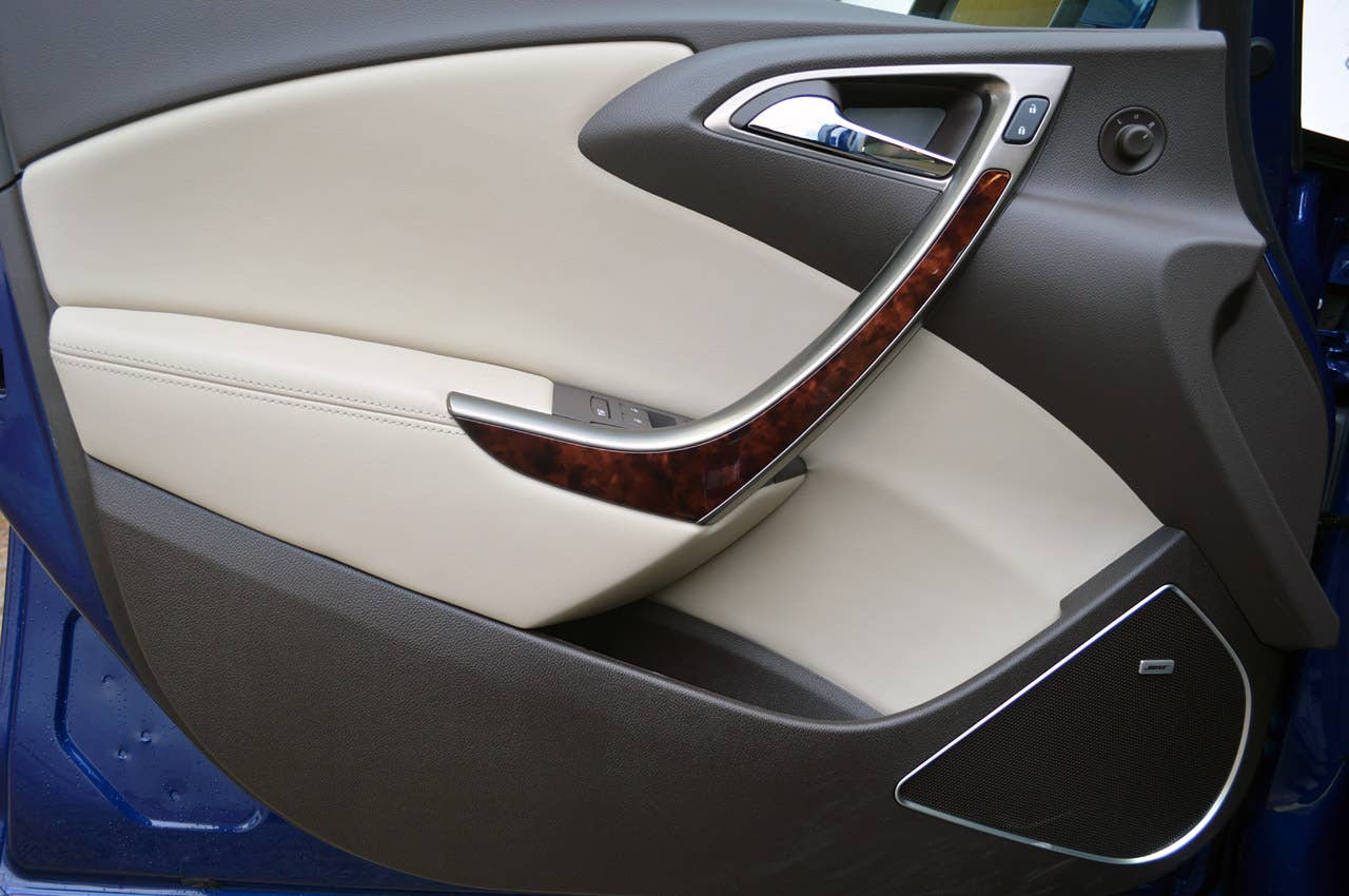 2013 Buick Verano Turbo door