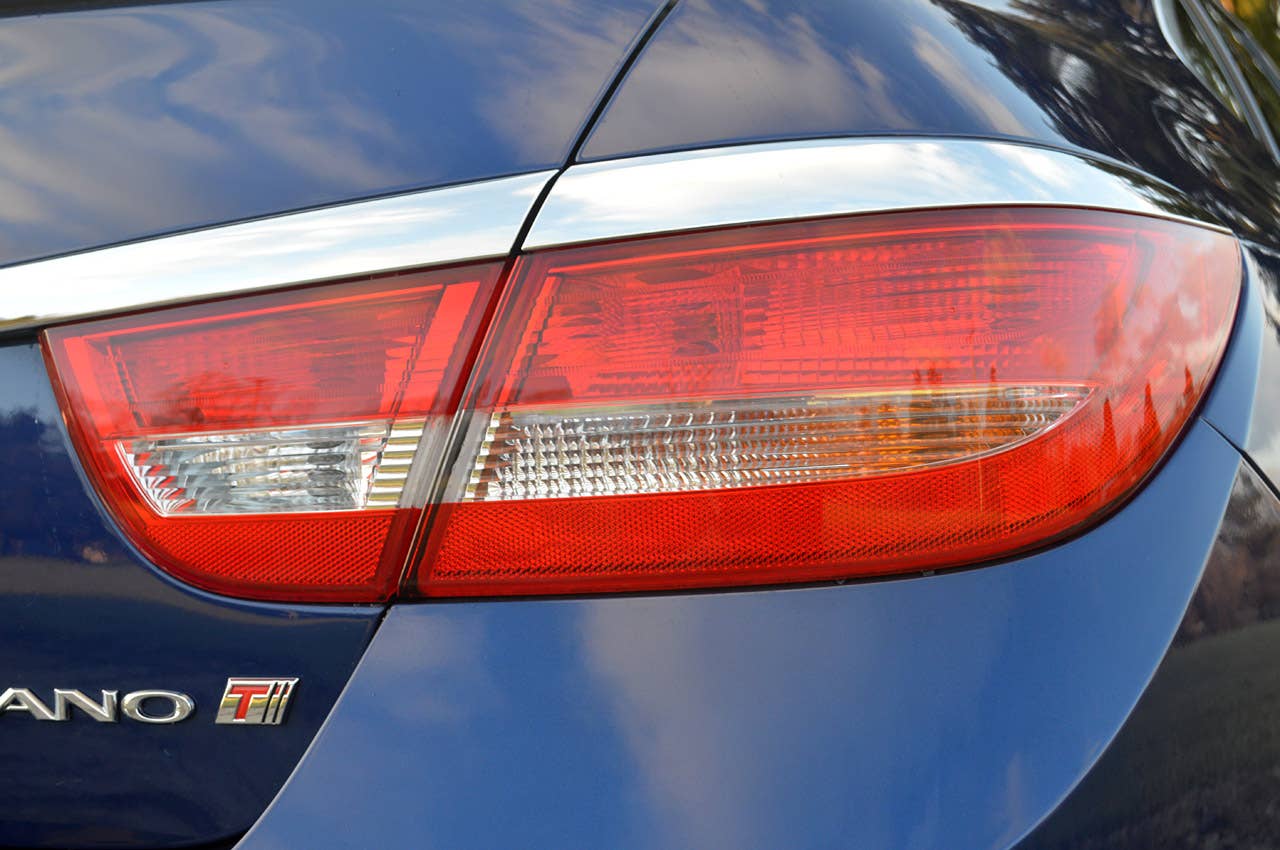 2013 Buick Verano Turbo taillight