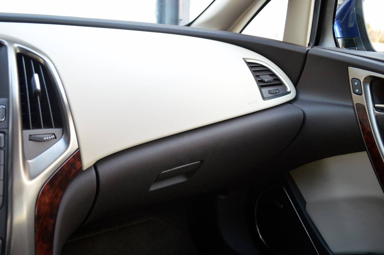 2013 Buick Verano Turbo dash