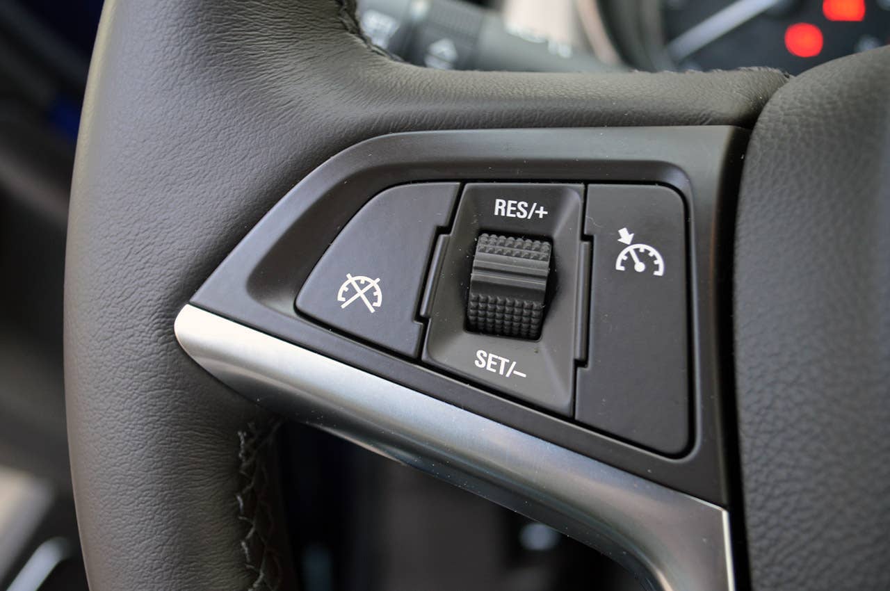 2013 Buick Verano Turbo steering wheel controls