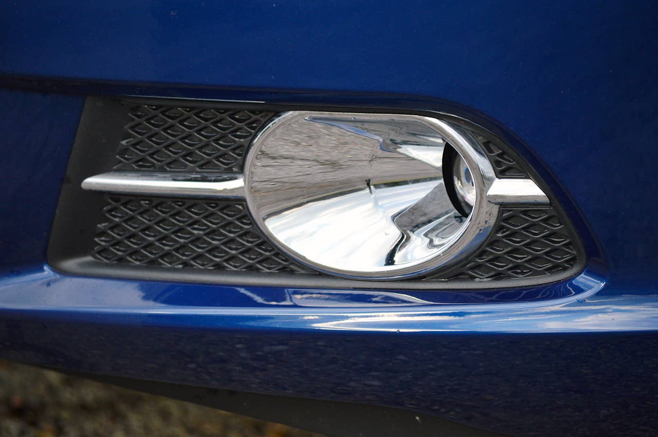 2013 Buick Verano Turbo fog light